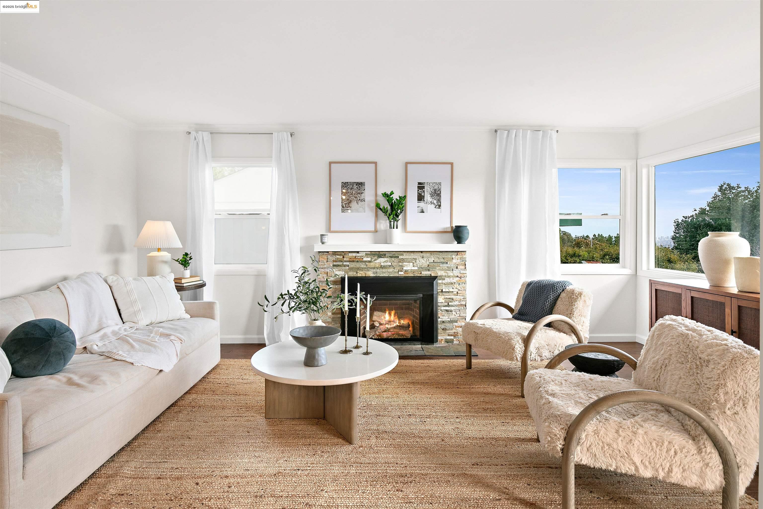 Detail Gallery Image 1 of 1 For 5 Arlington Ave, Kensington,  CA 94707 - 2 Beds | 1 Baths