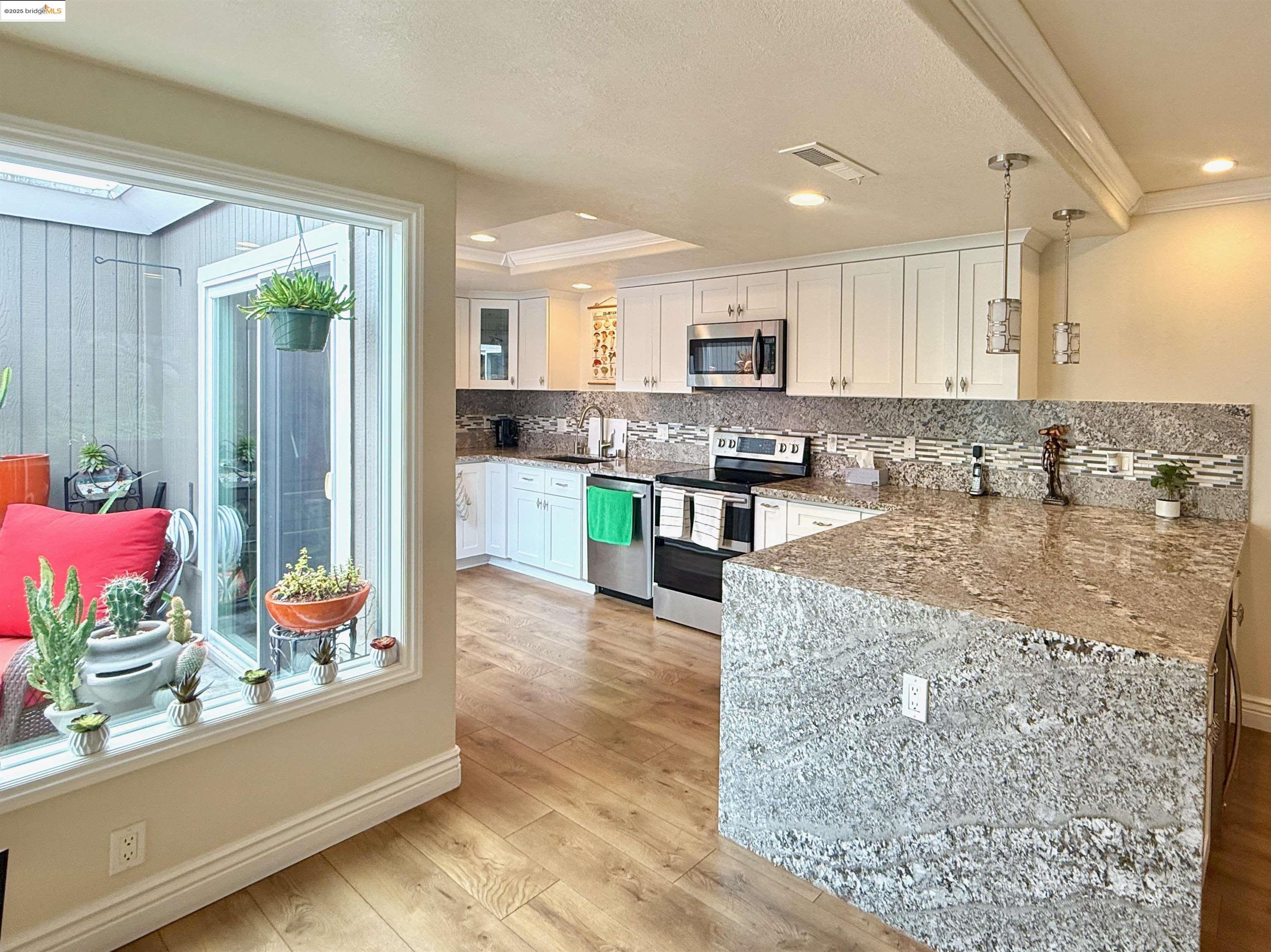 Detail Gallery Image 5 of 27 For 1115 Running Springs Rd #4,  Walnut Creek,  CA 94595 - 2 Beds | 2 Baths