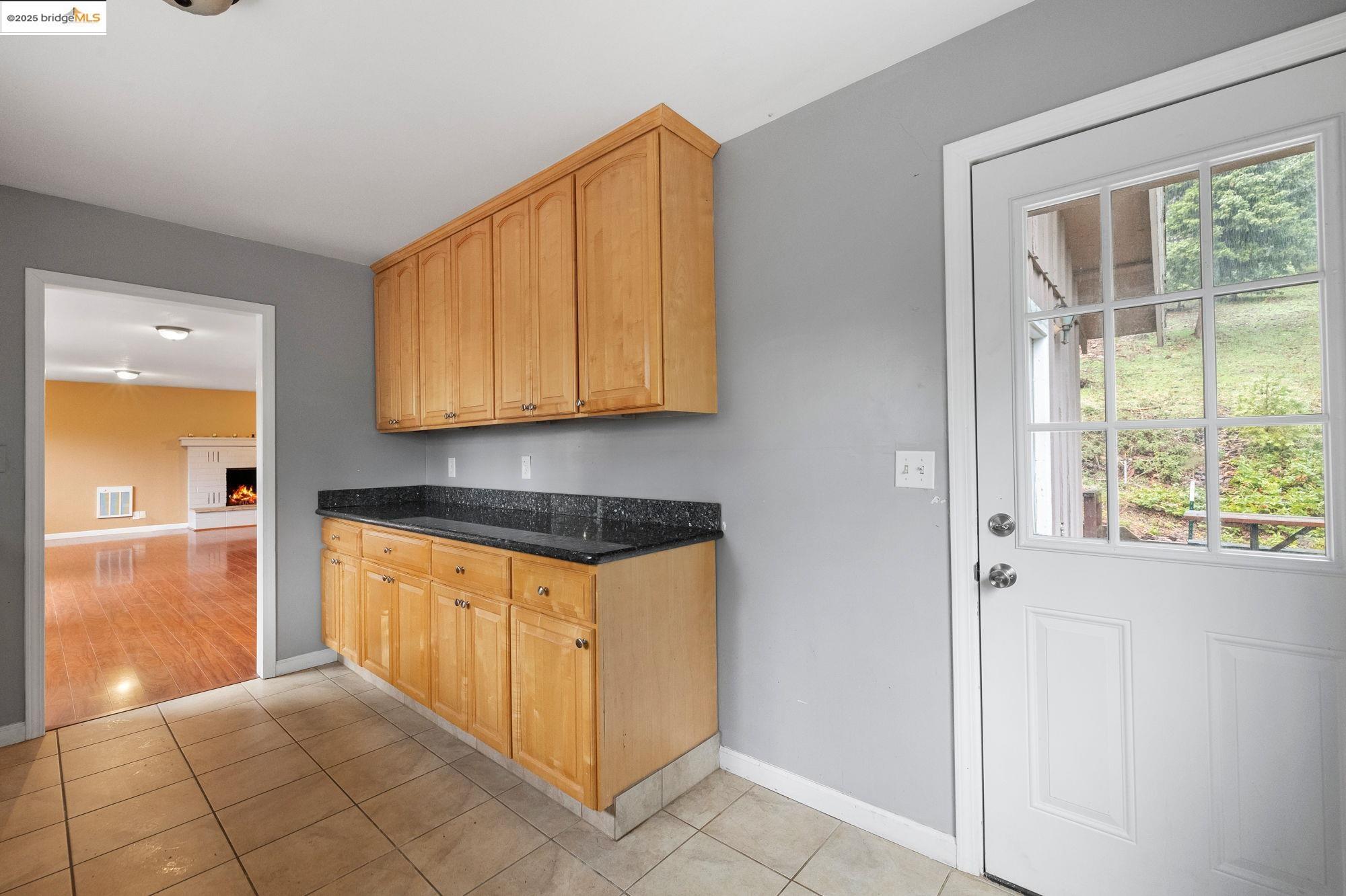 Detail Gallery Image 2 of 21 For 20822 Hiki Place, Mi Wuk Village,  CA 95346 - 3 Beds | 2 Baths