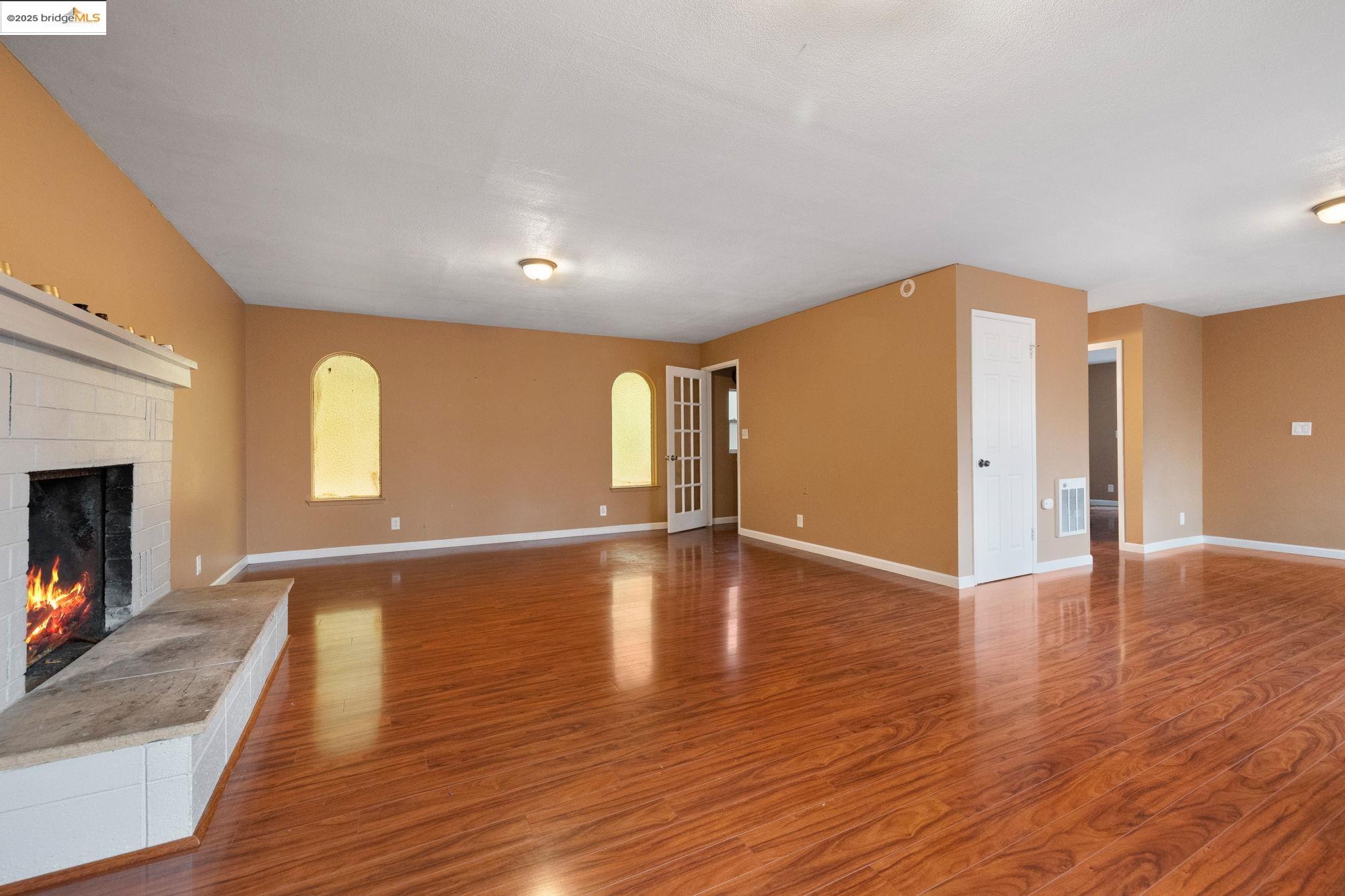 Detail Gallery Image 10 of 21 For 20822 Hiki Place, Mi Wuk Village,  CA 95346 - 3 Beds | 2 Baths