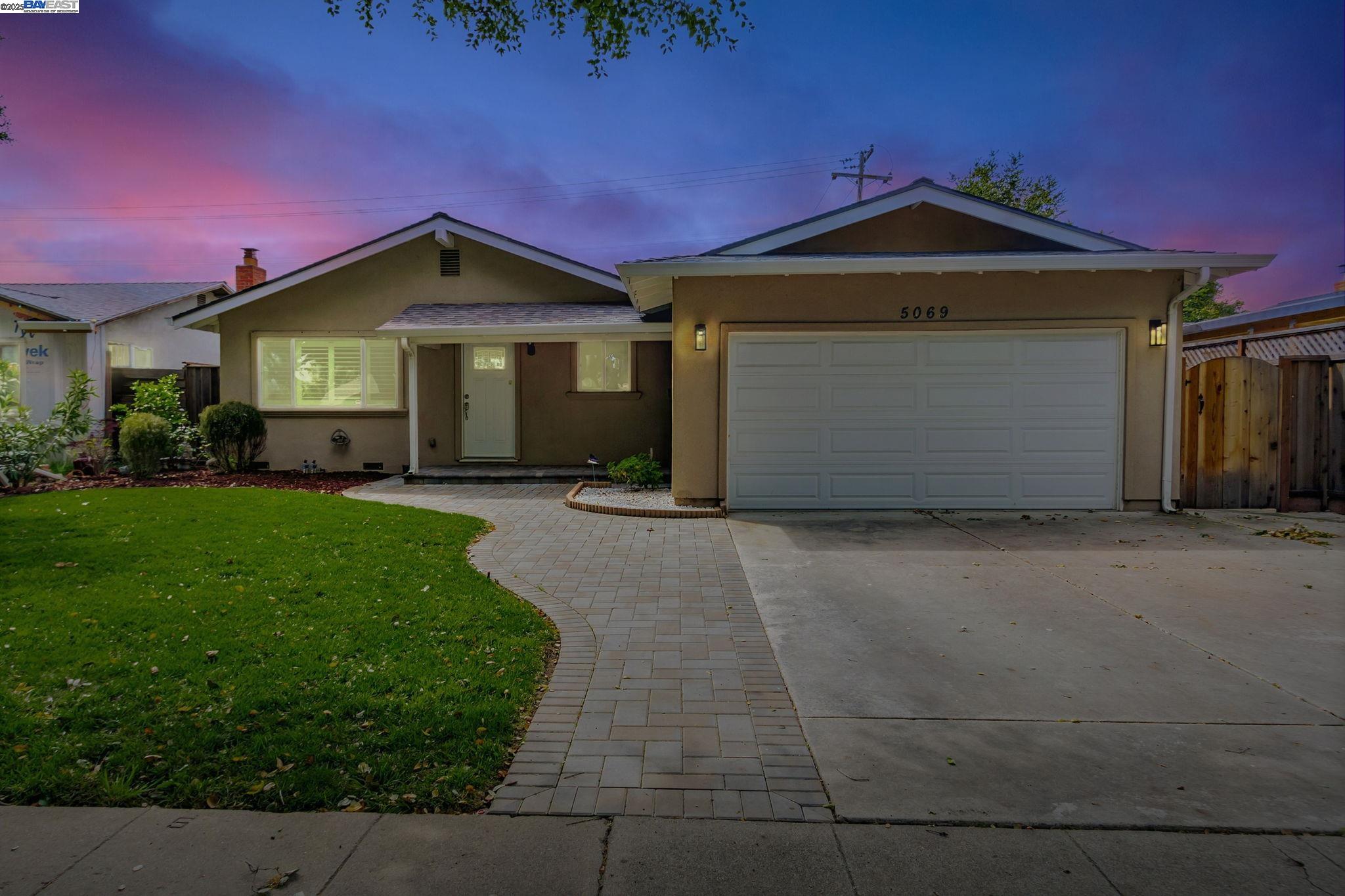 Detail Gallery Image 1 of 1 For 5069 Pharlap Ave, San Jose,  CA 95111 - 3 Beds | 2 Baths