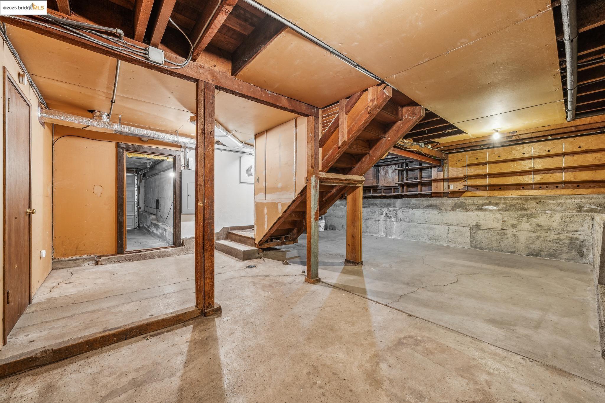 property-img