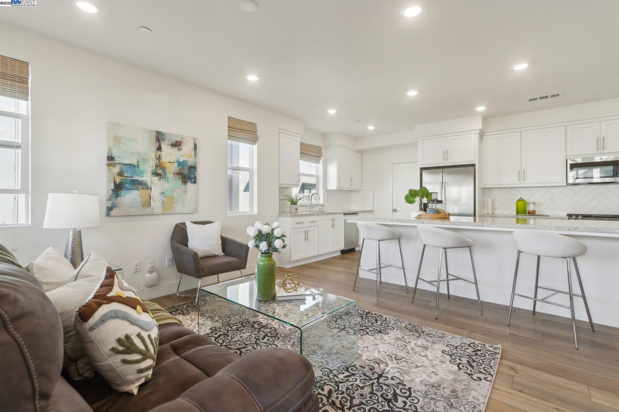 Browse active condo listings in BRIDGEWAY
