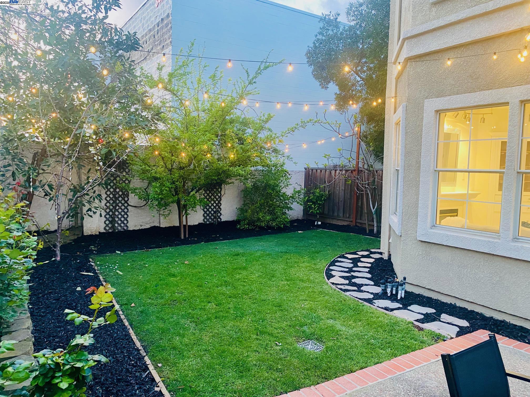 Photo #2: 41091617 Listing 