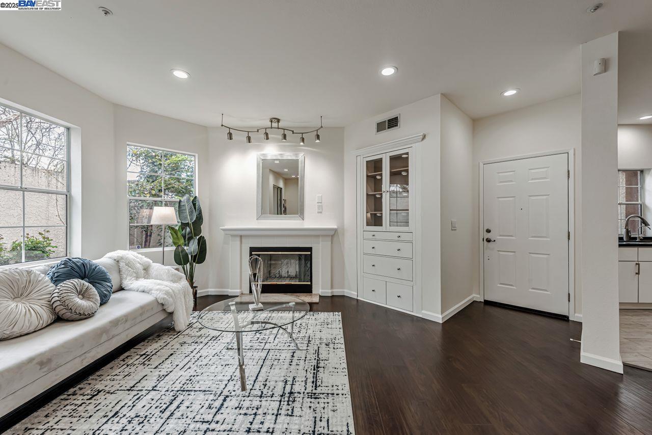 Photo #5: 41091617 Listing 