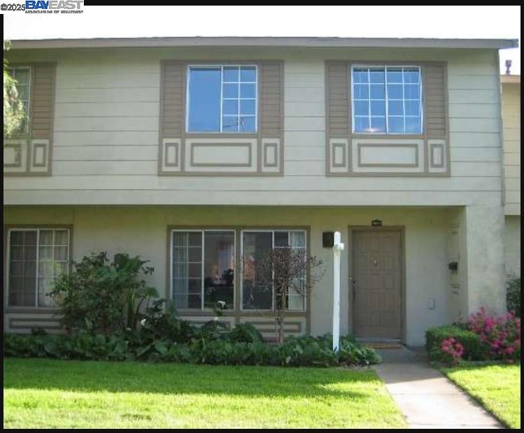 Detail Gallery Image 2 of 47 For 34512 Nantucket Cmn, Fremont,  CA 94555 - 4 Beds | 2/1 Baths