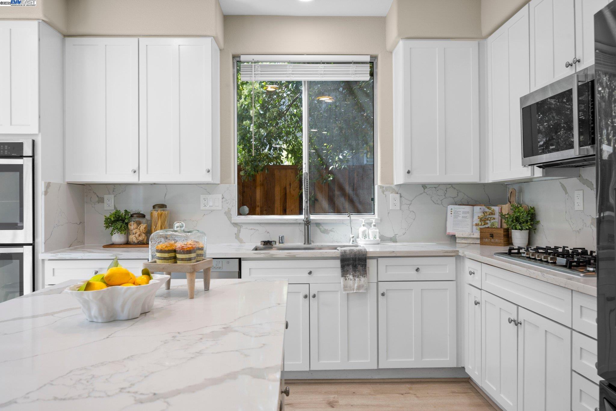 Detail Gallery Image 5 of 27 For 198 Continente Ave, Brentwood,  CA 94513 - 3 Beds | 2 Baths