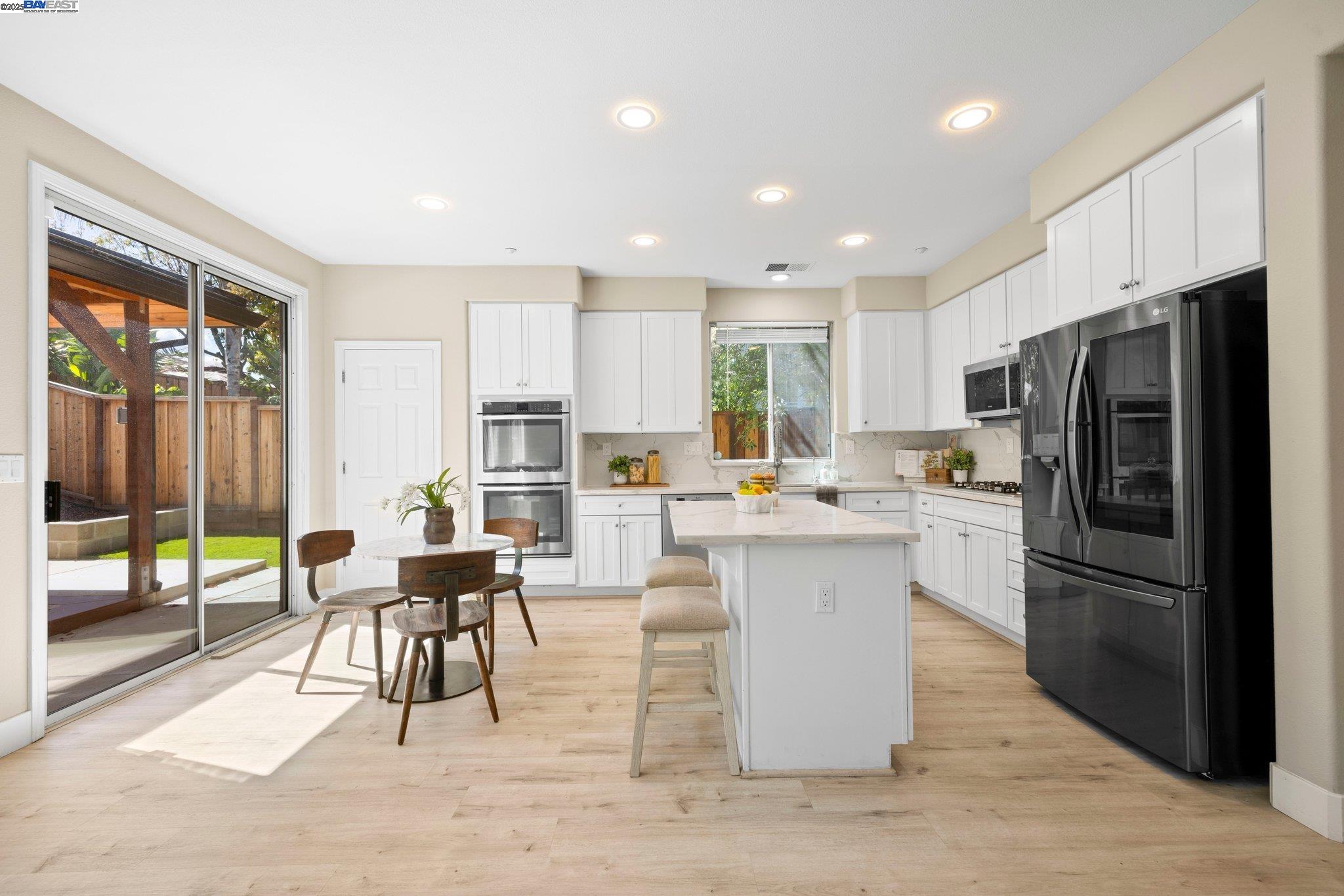 Detail Gallery Image 6 of 27 For 198 Continente Ave, Brentwood,  CA 94513 - 3 Beds | 2 Baths