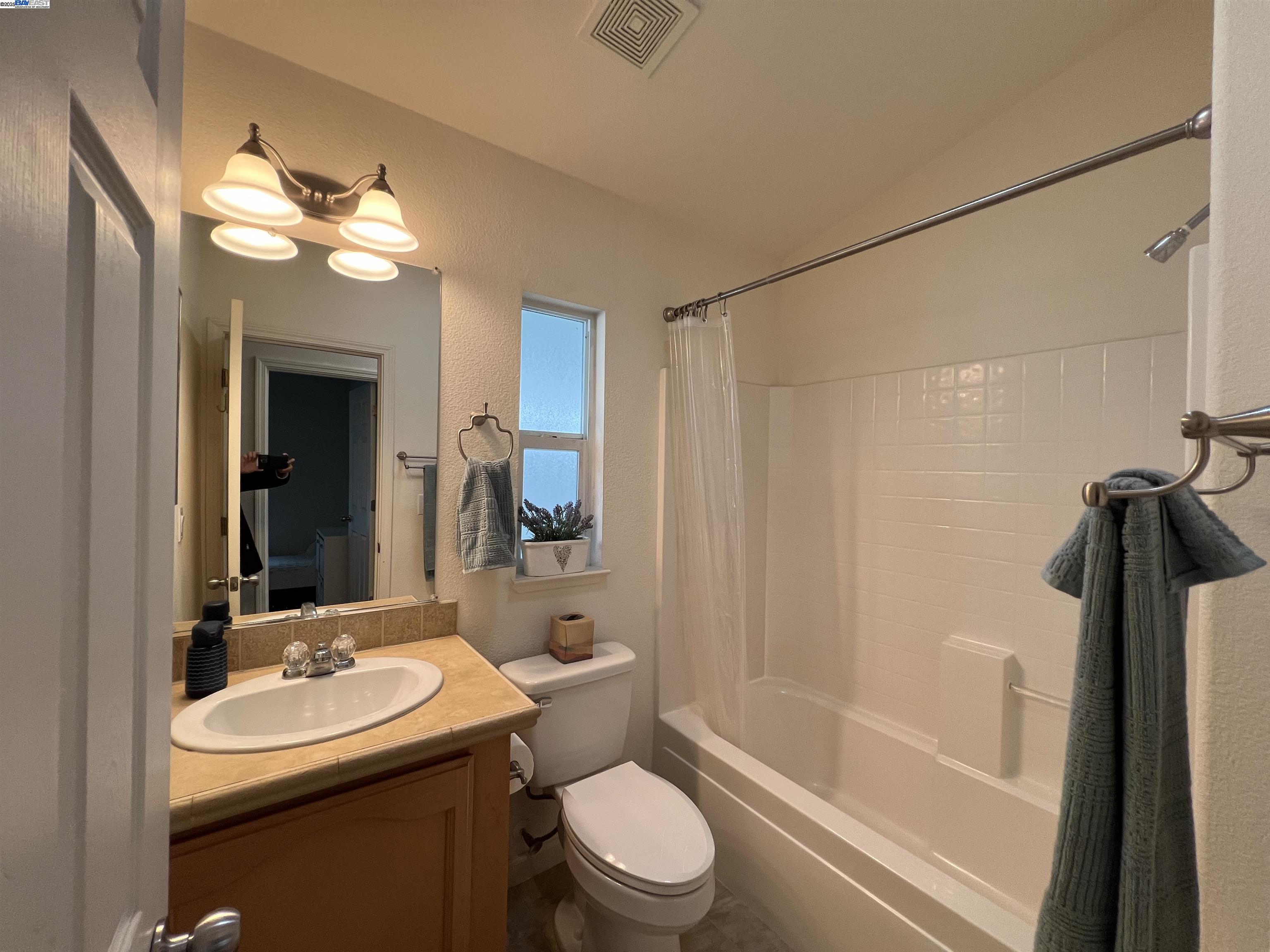Detail Gallery Image 27 of 31 For 1220 Tasman Dr. #483,  Sunnyvale,  CA 94089 - 3 Beds | 2 Baths