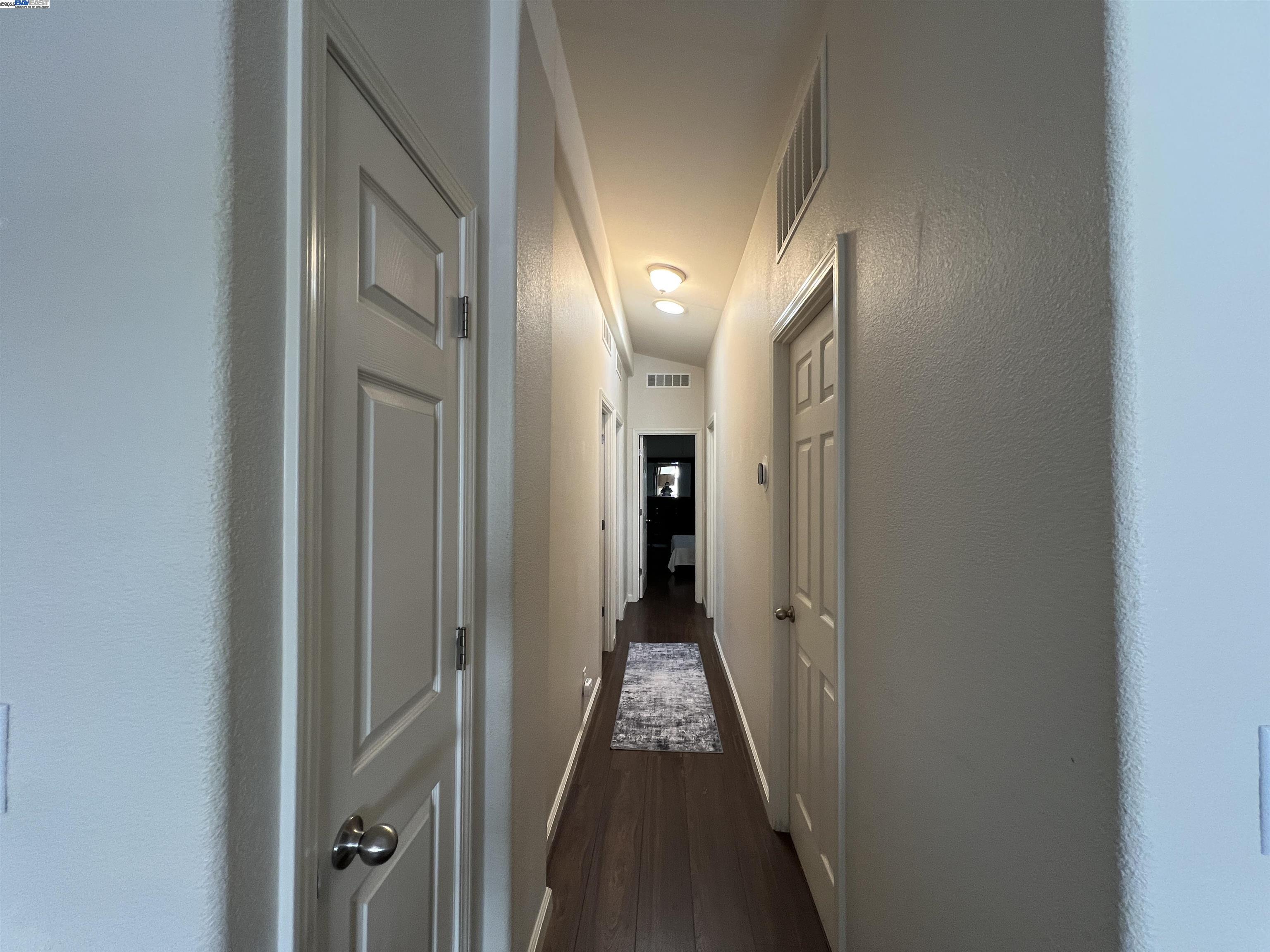 Detail Gallery Image 10 of 31 For 1220 Tasman Dr. #483,  Sunnyvale,  CA 94089 - 3 Beds | 2 Baths