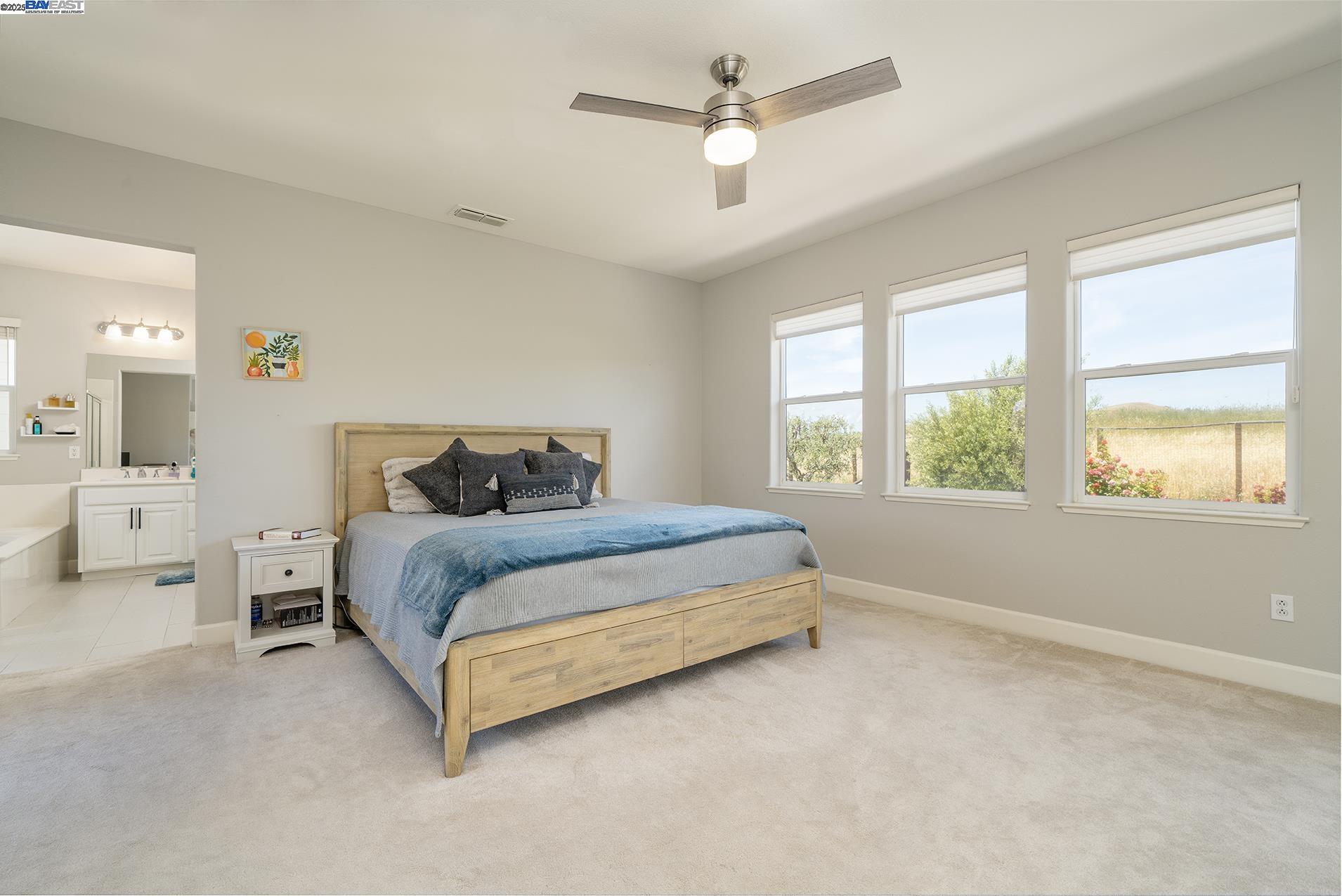Detail Gallery Image 16 of 42 For 122 Center Ct, Danville,  CA 94506 - 4 Beds | 2/1 Baths