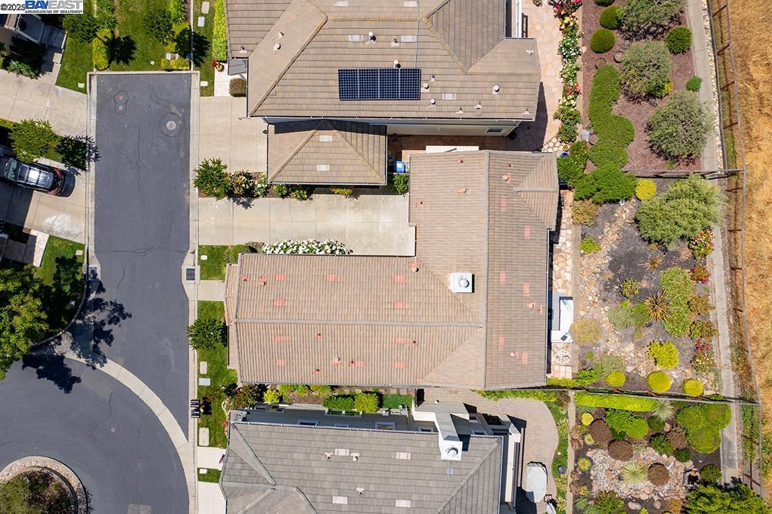 Detail Gallery Image 34 of 42 For 122 Center Ct, Danville,  CA 94506 - 4 Beds | 2/1 Baths