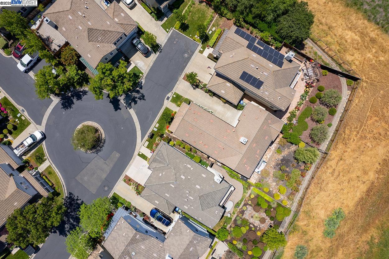 Detail Gallery Image 35 of 42 For 122 Center Ct, Danville,  CA 94506 - 4 Beds | 2/1 Baths