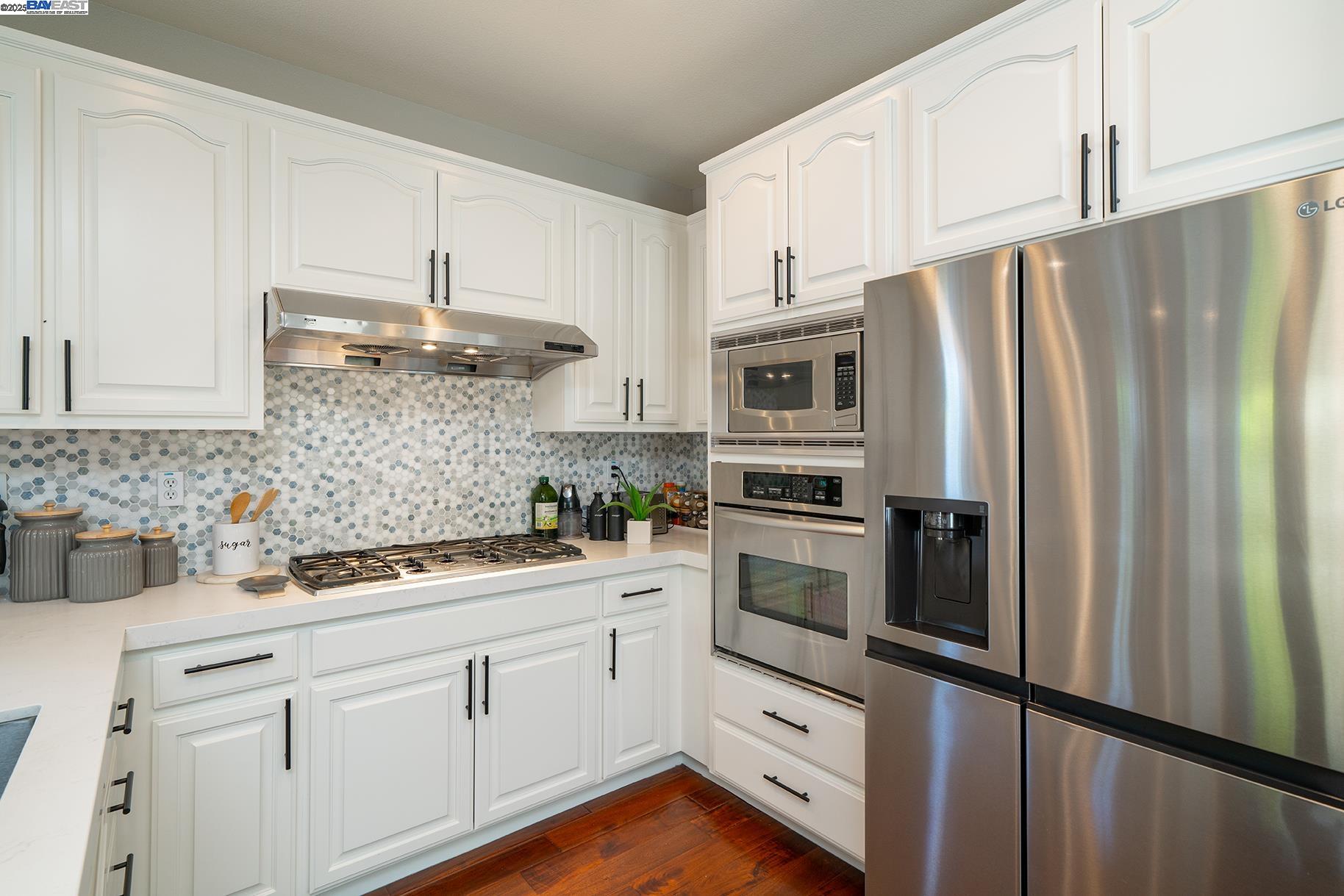 Detail Gallery Image 7 of 42 For 122 Center Ct, Danville,  CA 94506 - 4 Beds | 2/1 Baths