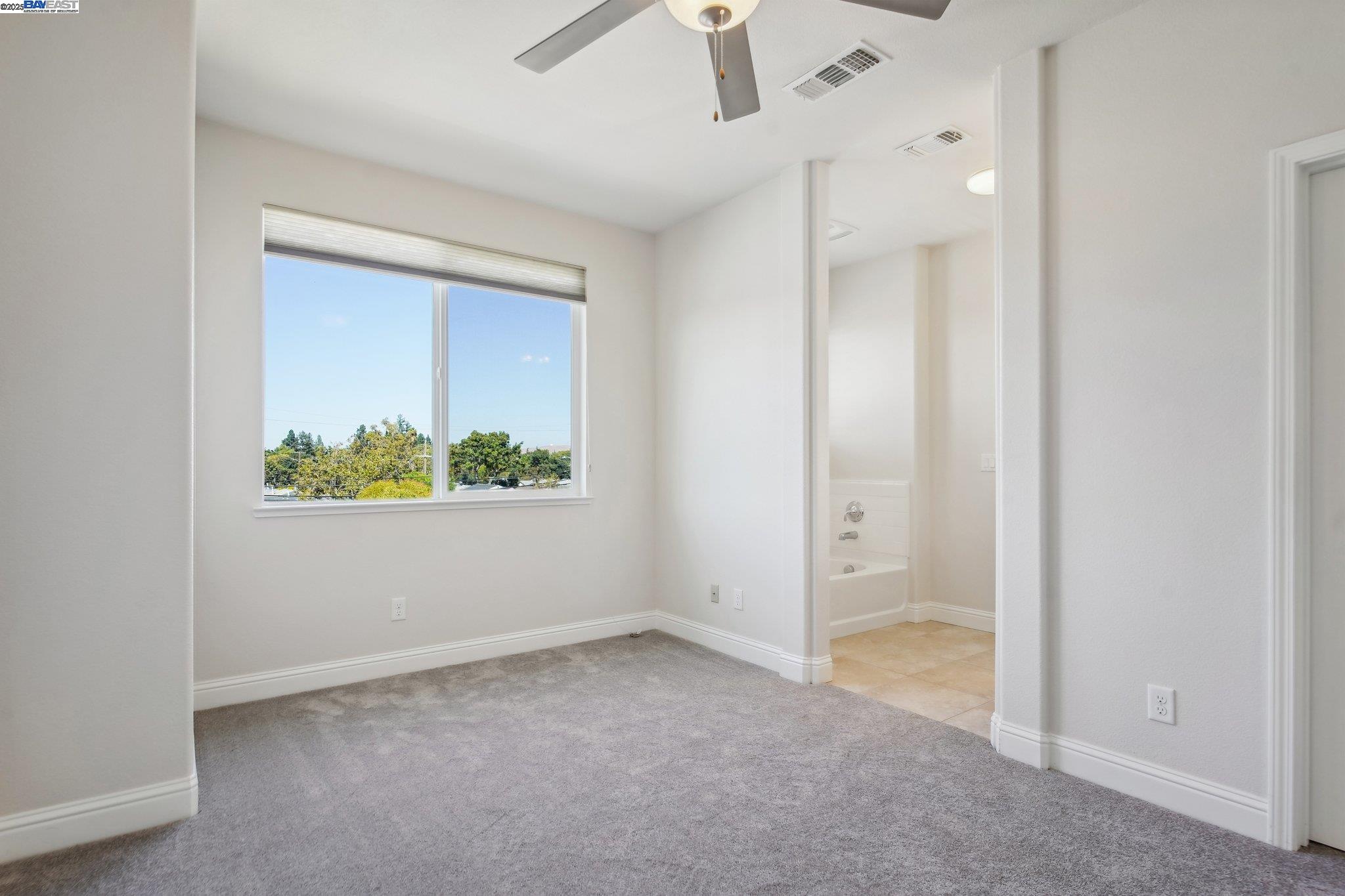 Detail Gallery Image 25 of 56 For 2636 Wisteria Way, Concord,  CA 94519 - 3 Beds | 3/1 Baths