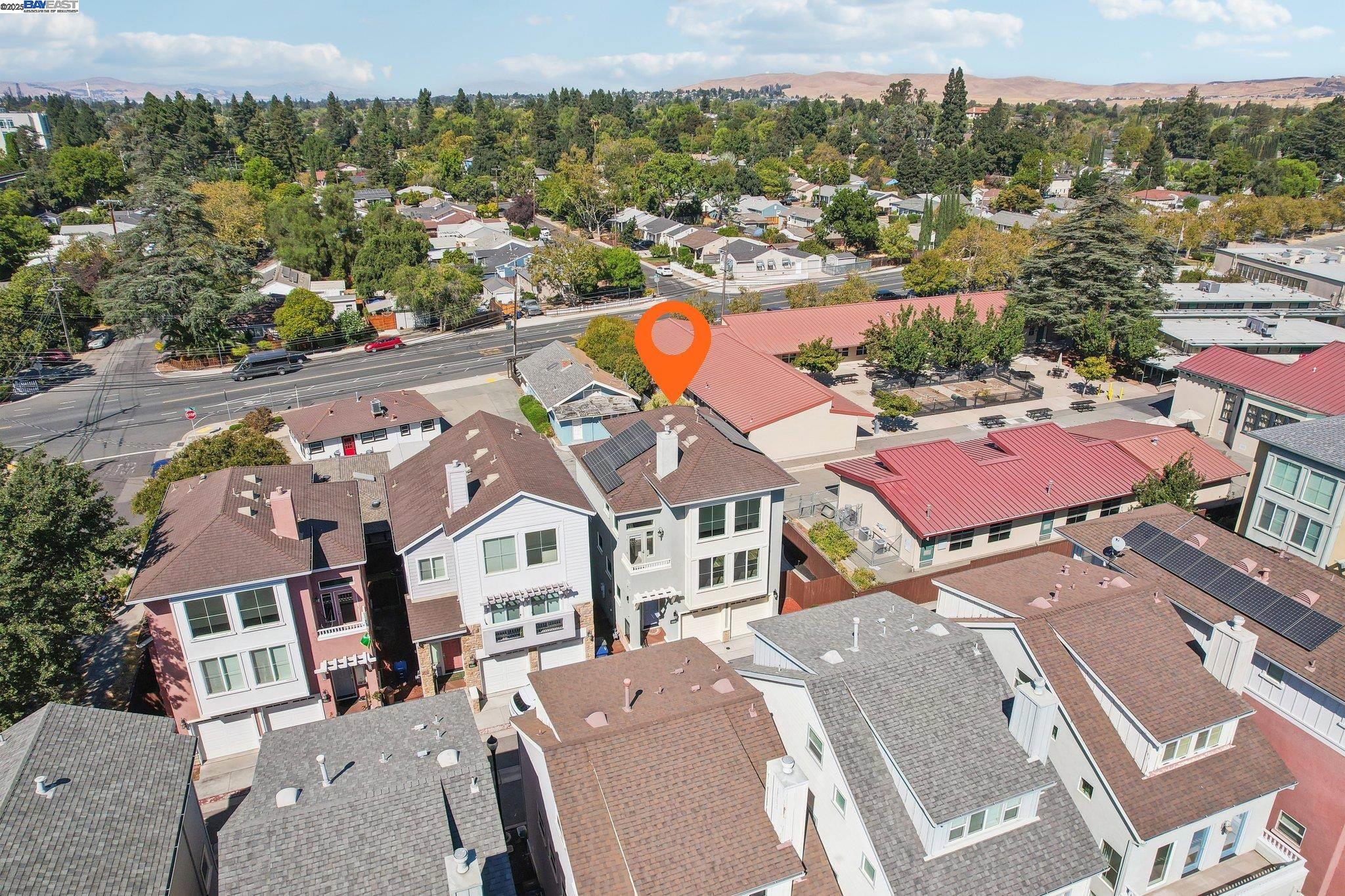 Detail Gallery Image 35 of 56 For 2636 Wisteria Way, Concord,  CA 94519 - 3 Beds | 3/1 Baths
