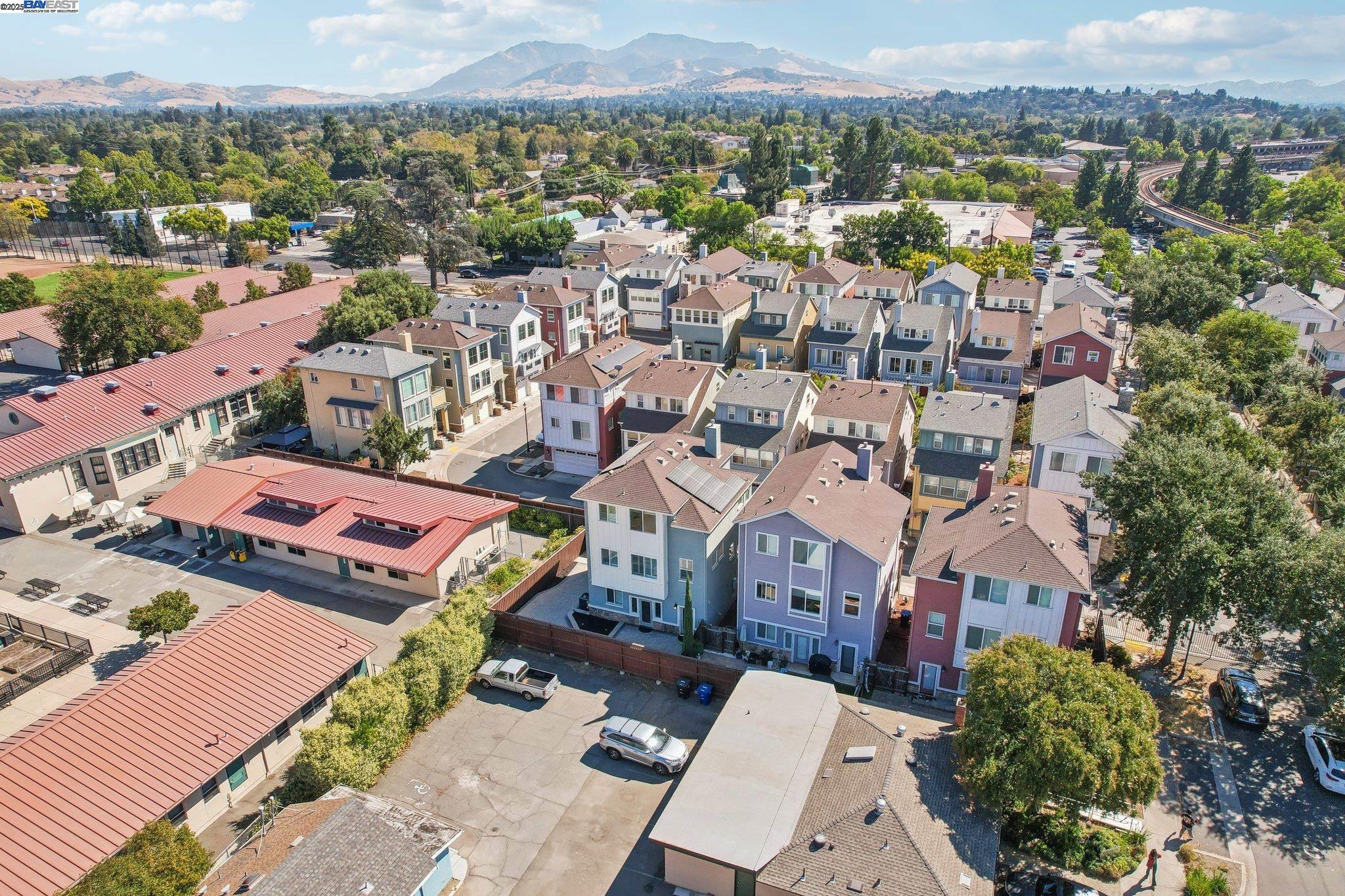 Detail Gallery Image 38 of 56 For 2636 Wisteria Way, Concord,  CA 94519 - 3 Beds | 3/1 Baths