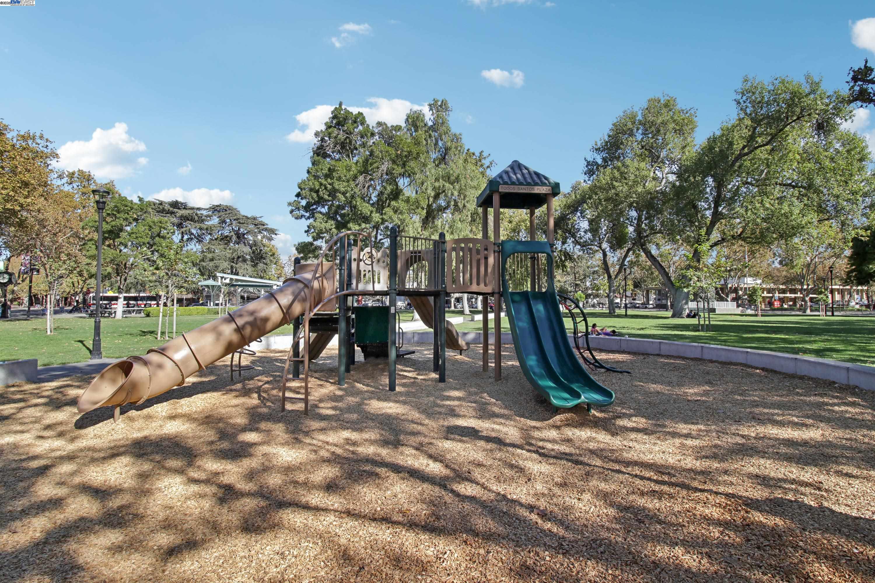 Detail Gallery Image 54 of 56 For 2636 Wisteria Way, Concord,  CA 94519 - 3 Beds | 3/1 Baths