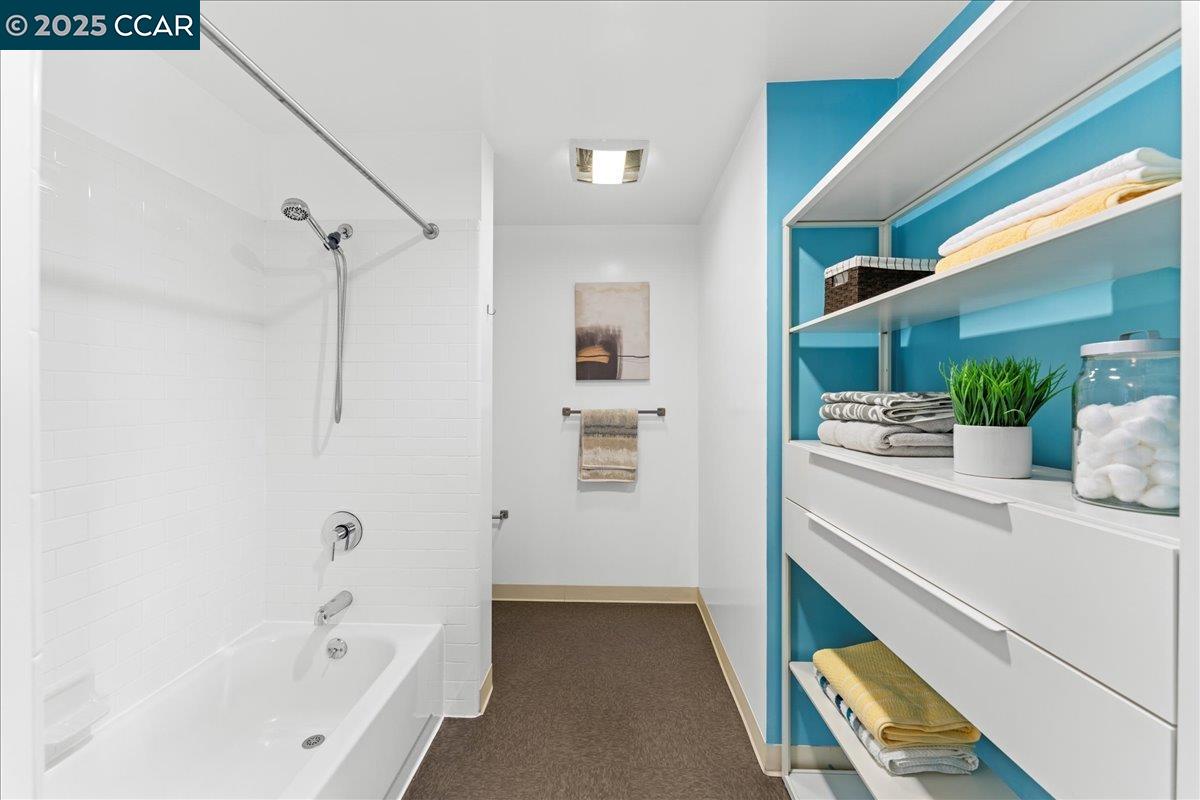 1201 Pine St # 365, Oakland, California 94607, 1 Bedroom Bedrooms, 3 Rooms Rooms,1 BathroomBathrooms,Residential,For Sale,1201 Pine St # 365,41091649