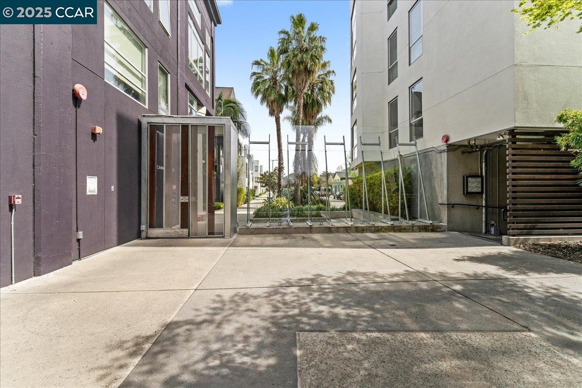 1201 Pine St # 365, Oakland, California 94607, 1 Bedroom Bedrooms, 3 Rooms Rooms,1 BathroomBathrooms,Residential,For Sale,1201 Pine St # 365,41091649