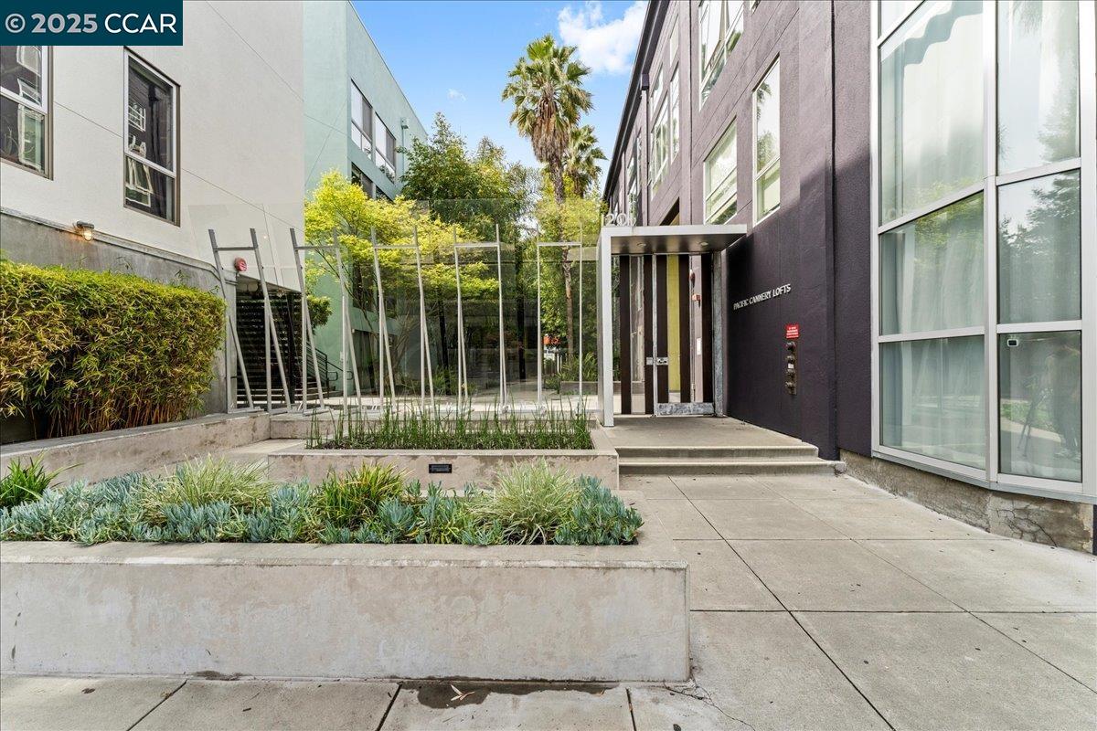 1201 Pine St # 365, Oakland, California 94607, 1 Bedroom Bedrooms, 3 Rooms Rooms,1 BathroomBathrooms,Residential,For Sale,1201 Pine St # 365,41091649