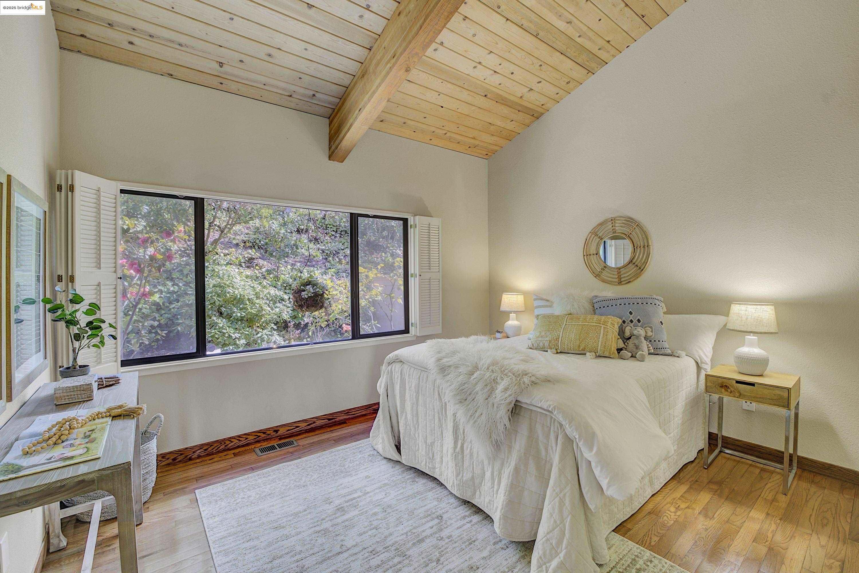 property-img