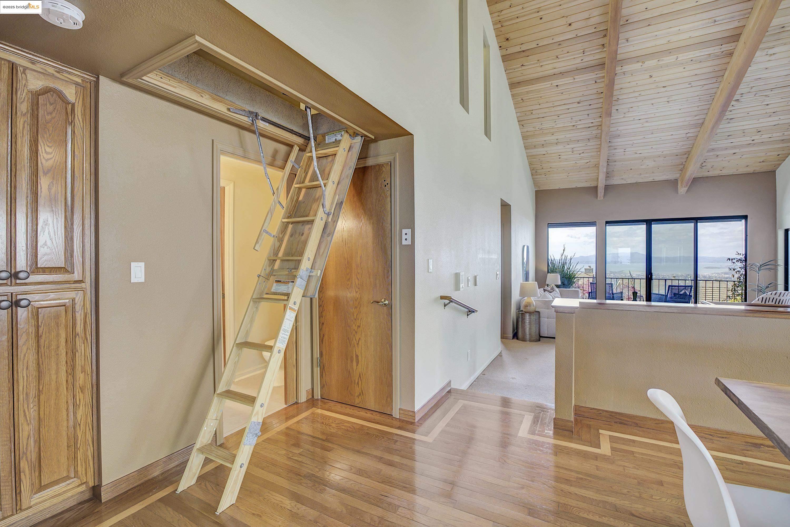 property-img