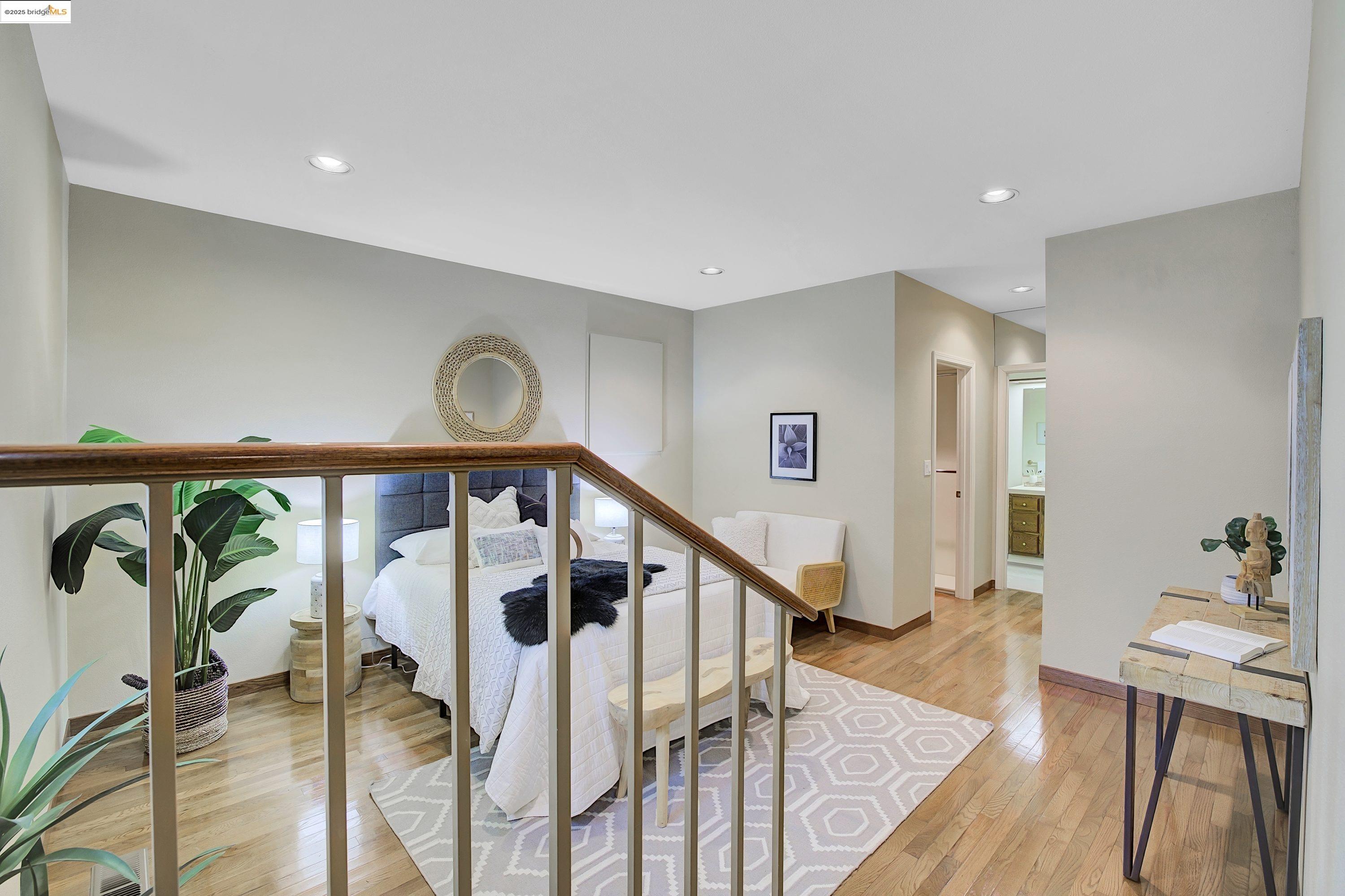 property-img