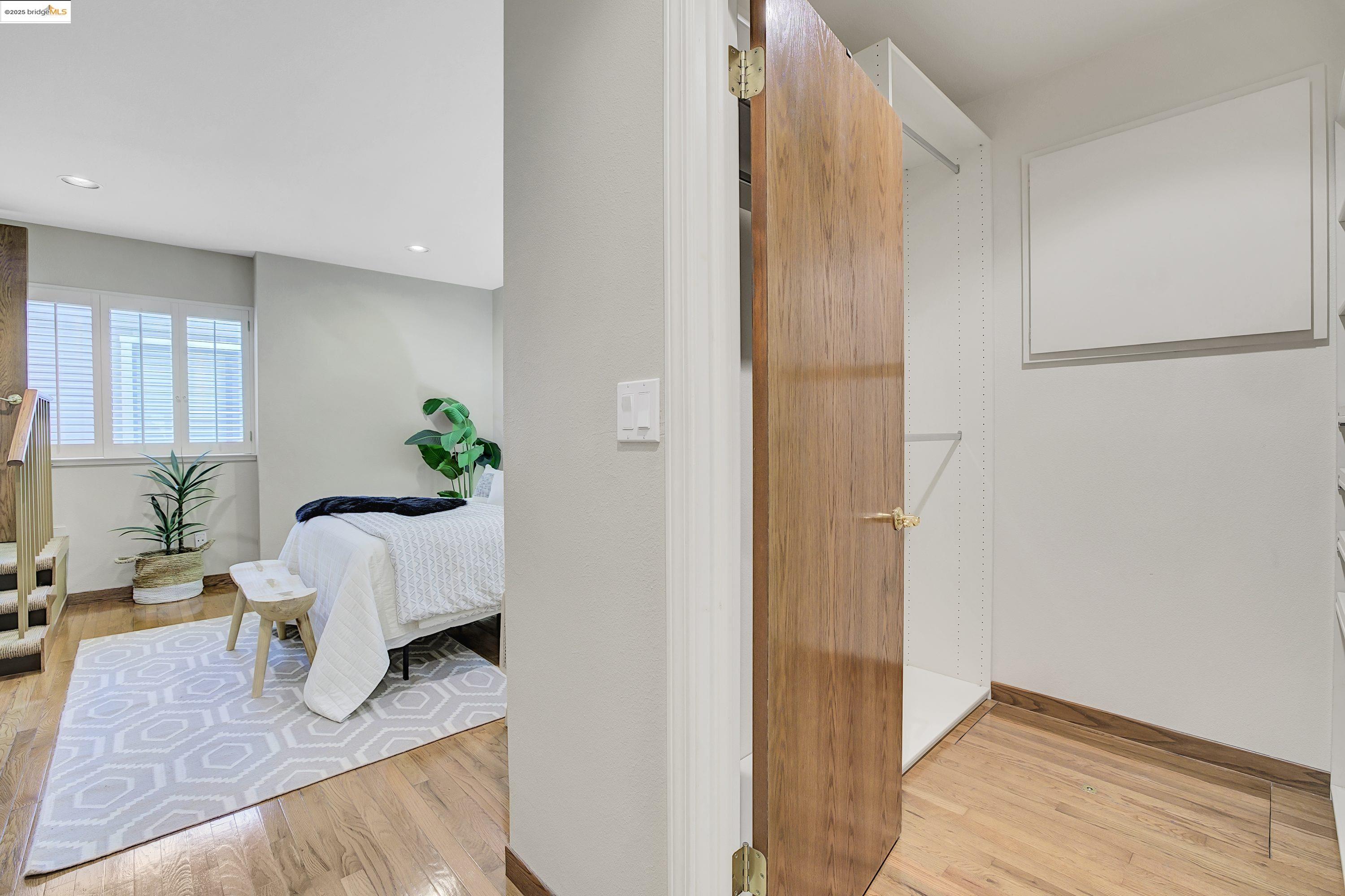 property-img