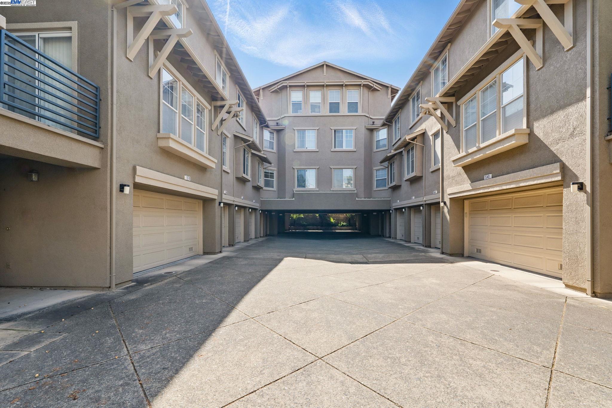 property-img