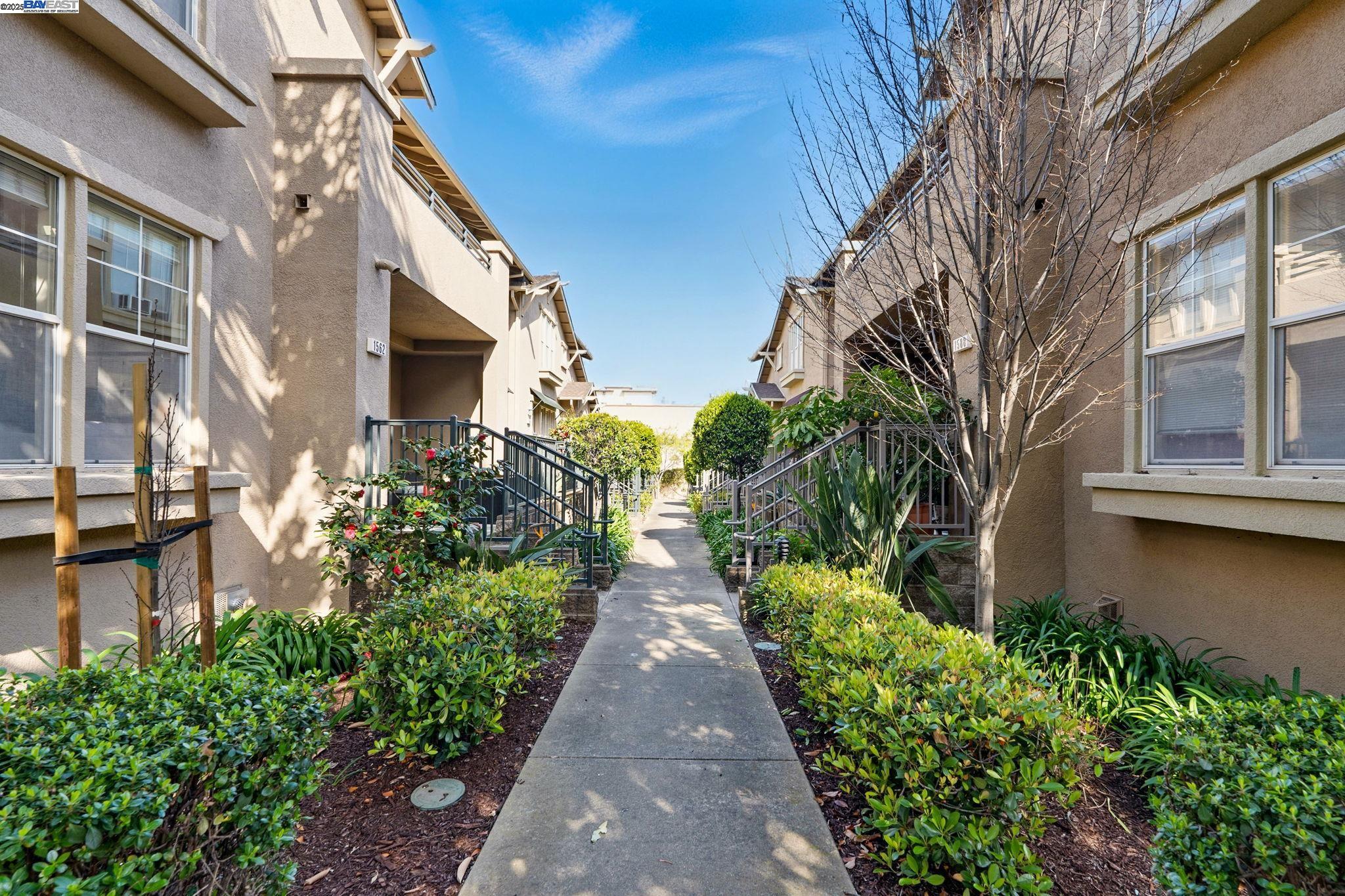 property-img