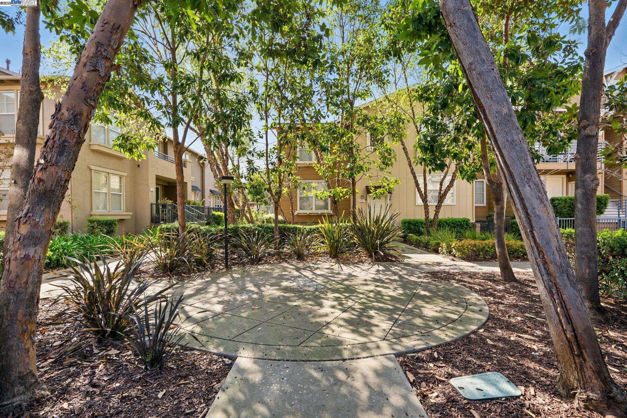 property-img