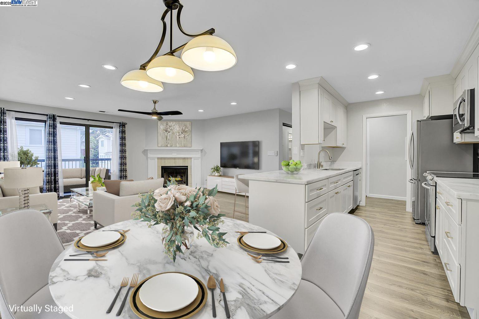 Detail Gallery Image 11 of 38 For 26953 Hayward Blvd #301,  Hayward,  CA 94542 - 2 Beds | 2 Baths