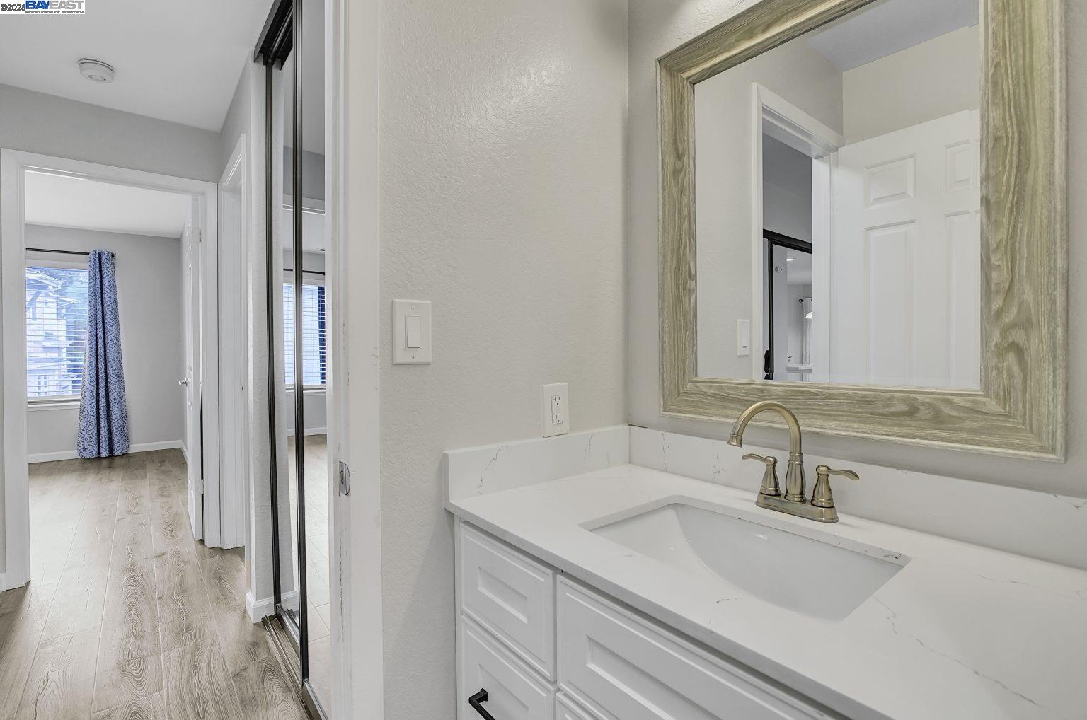 Detail Gallery Image 27 of 38 For 26953 Hayward Blvd #301,  Hayward,  CA 94542 - 2 Beds | 2 Baths