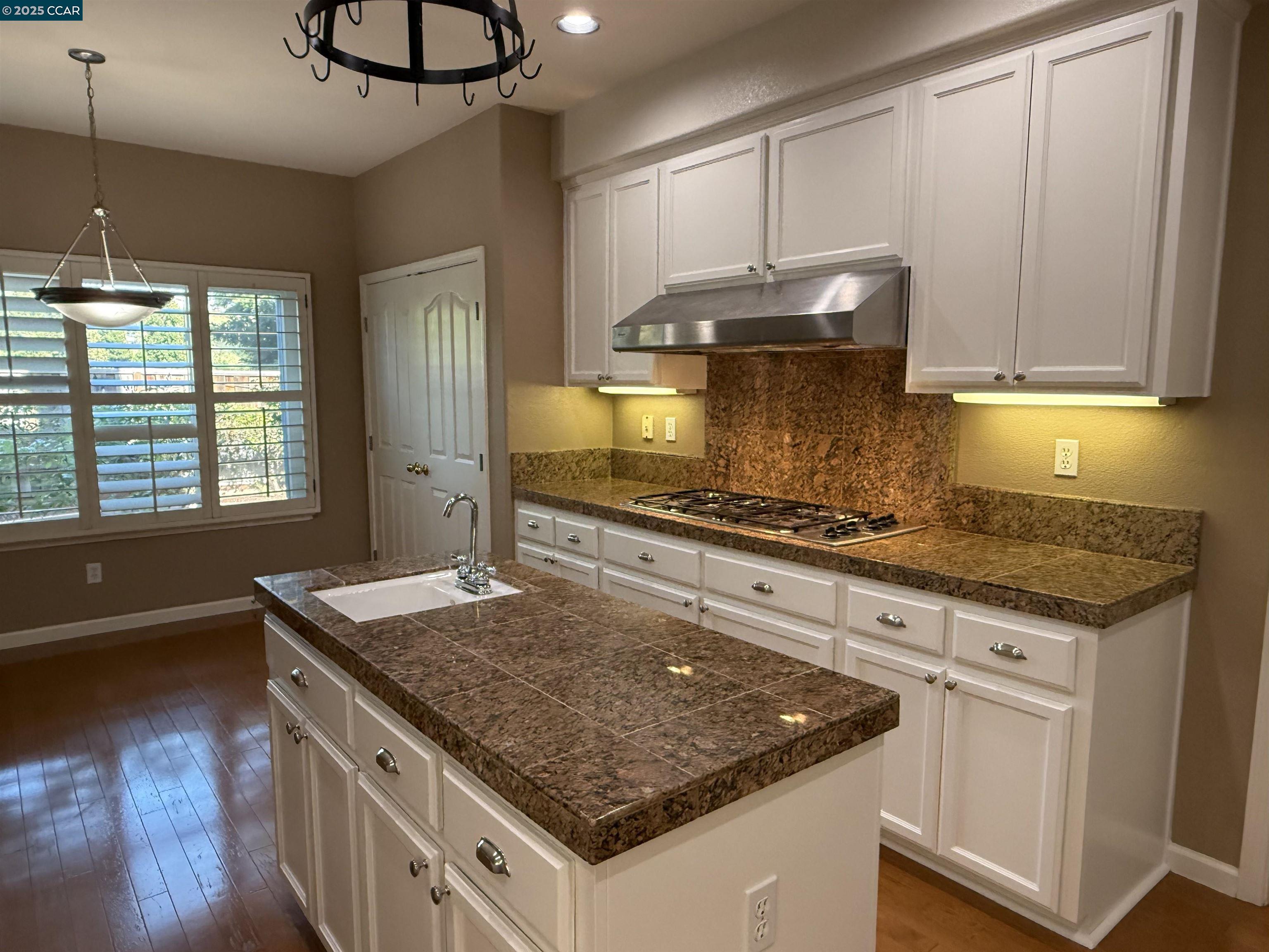 Detail Gallery Image 7 of 43 For 600 Bourne Ct, Danville,  CA 94506 - 4 Beds | 3 Baths