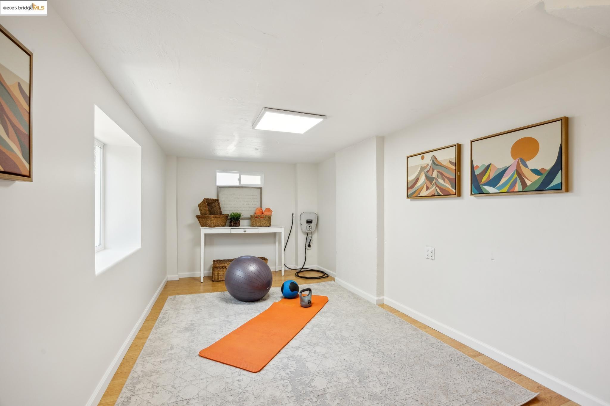 Detail Gallery Image 23 of 47 For 1424 Ward St, Berkeley,  CA 94702 - 3 Beds | 2 Baths
