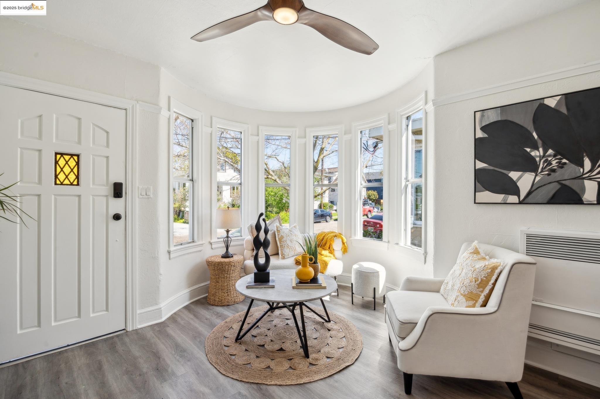 Detail Gallery Image 6 of 47 For 1424 Ward St, Berkeley,  CA 94702 - 3 Beds | 2 Baths