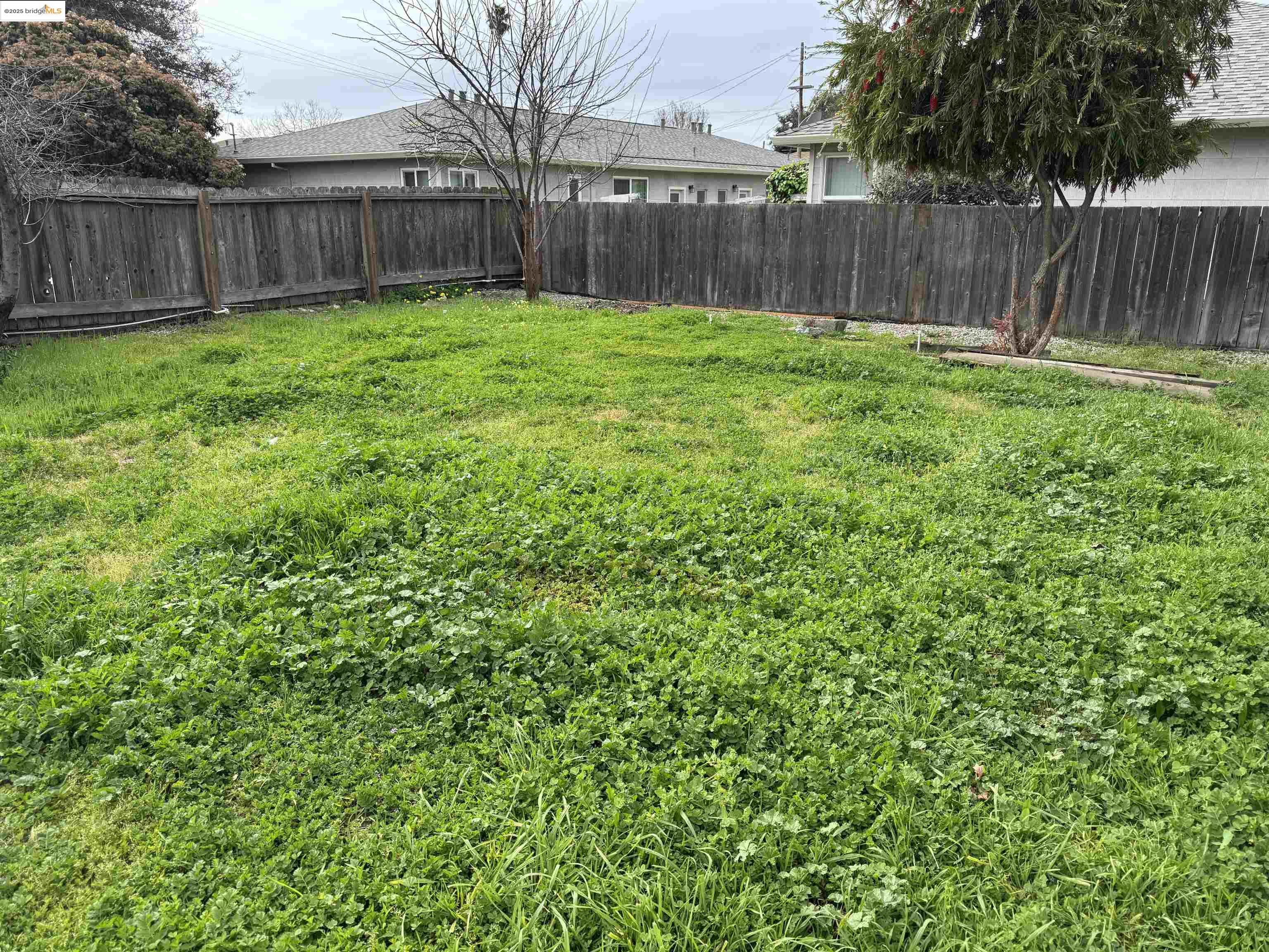 property-img