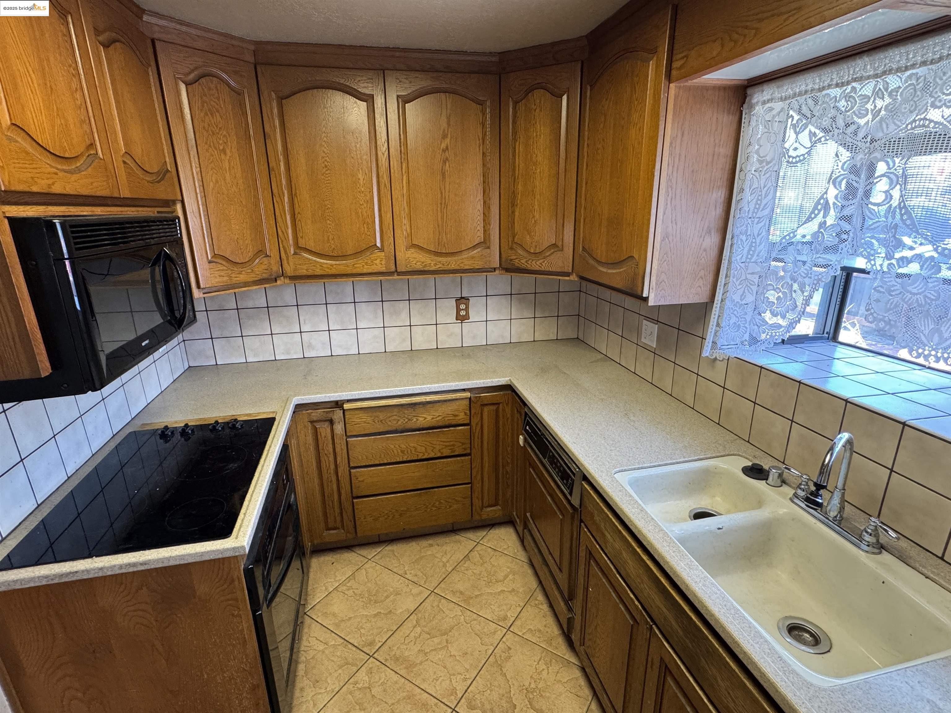property-img