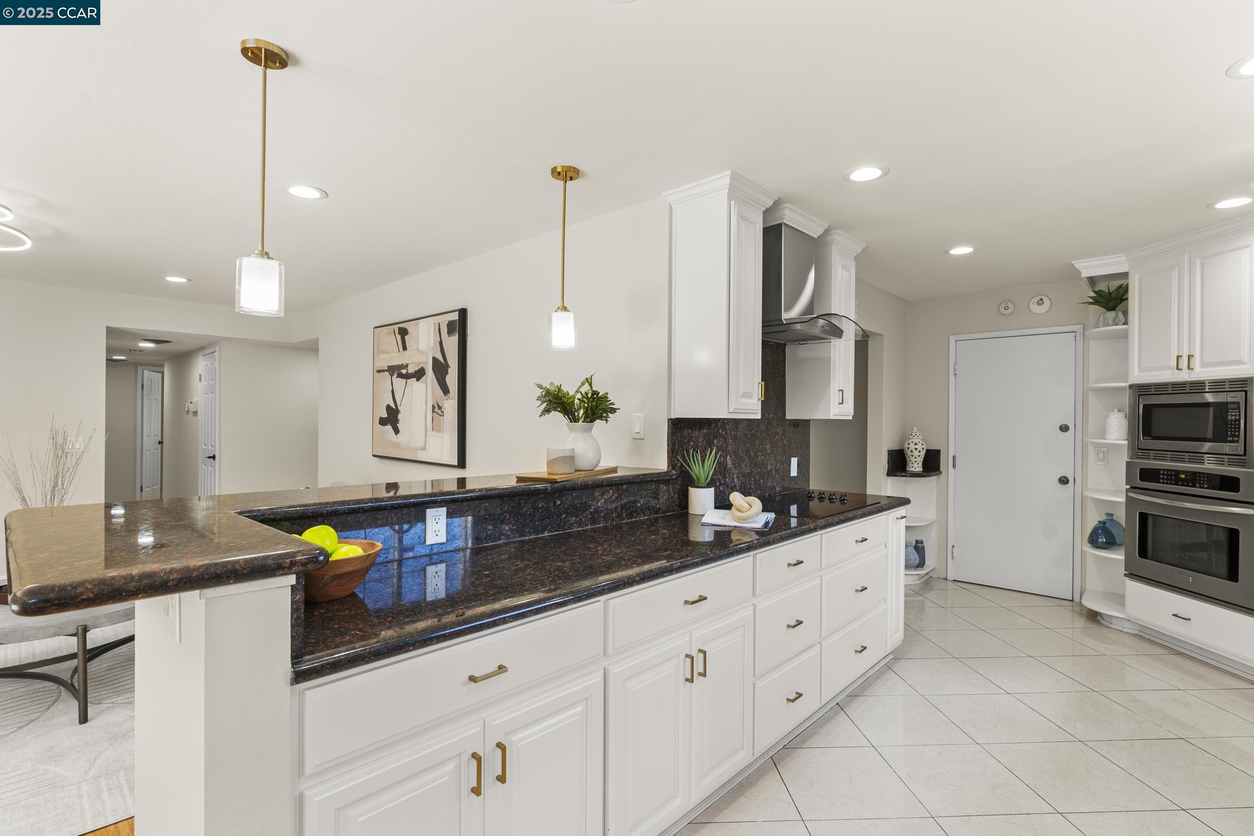 Detail Gallery Image 15 of 46 For 2926 Forbes Ave, Santa Clara,  CA 95051 - 3 Beds | 2 Baths