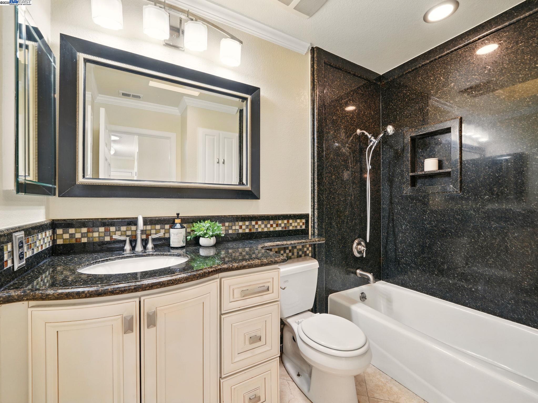 Detail Gallery Image 18 of 32 For 33537 Bardolph Cir, Fremont,  CA 94555 - 4 Beds | 2 Baths