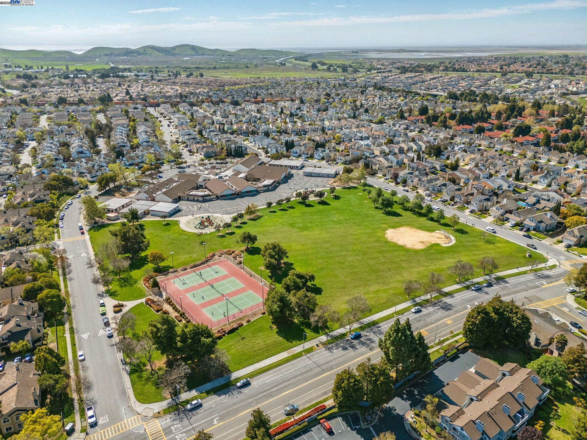 Detail Gallery Image 32 of 32 For 33537 Bardolph Cir, Fremont,  CA 94555 - 4 Beds | 2 Baths