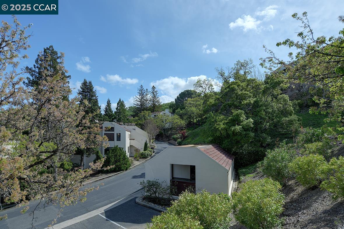 Detail Gallery Image 15 of 60 For 3244 Terra Granada Dr 2a,  Walnut Creek,  CA 94595 - 2 Beds | 2 Baths