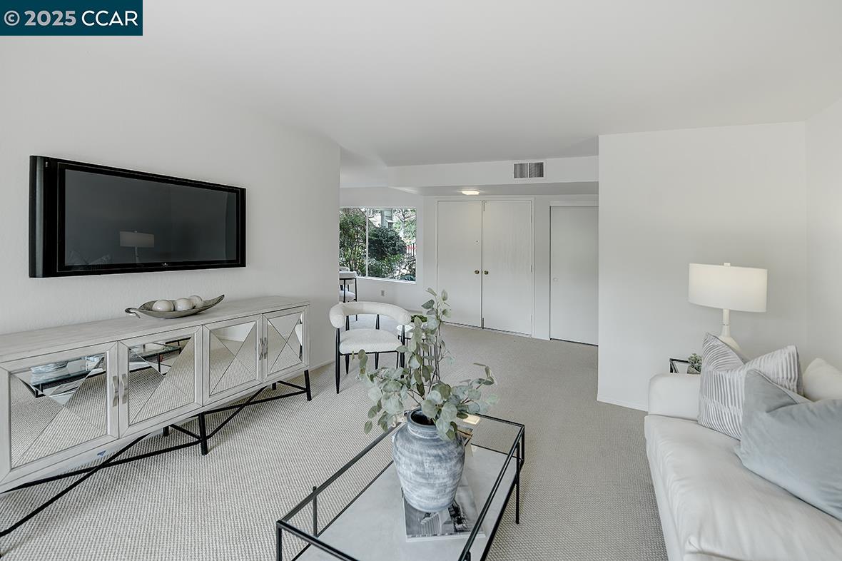 Detail Gallery Image 11 of 50 For 2175 Cactus Ct #4,  Walnut Creek,  CA 94595 - 2 Beds | 2 Baths