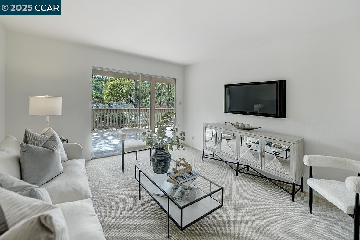 Detail Gallery Image 3 of 50 For 2175 Cactus Ct #4,  Walnut Creek,  CA 94595 - 2 Beds | 2 Baths