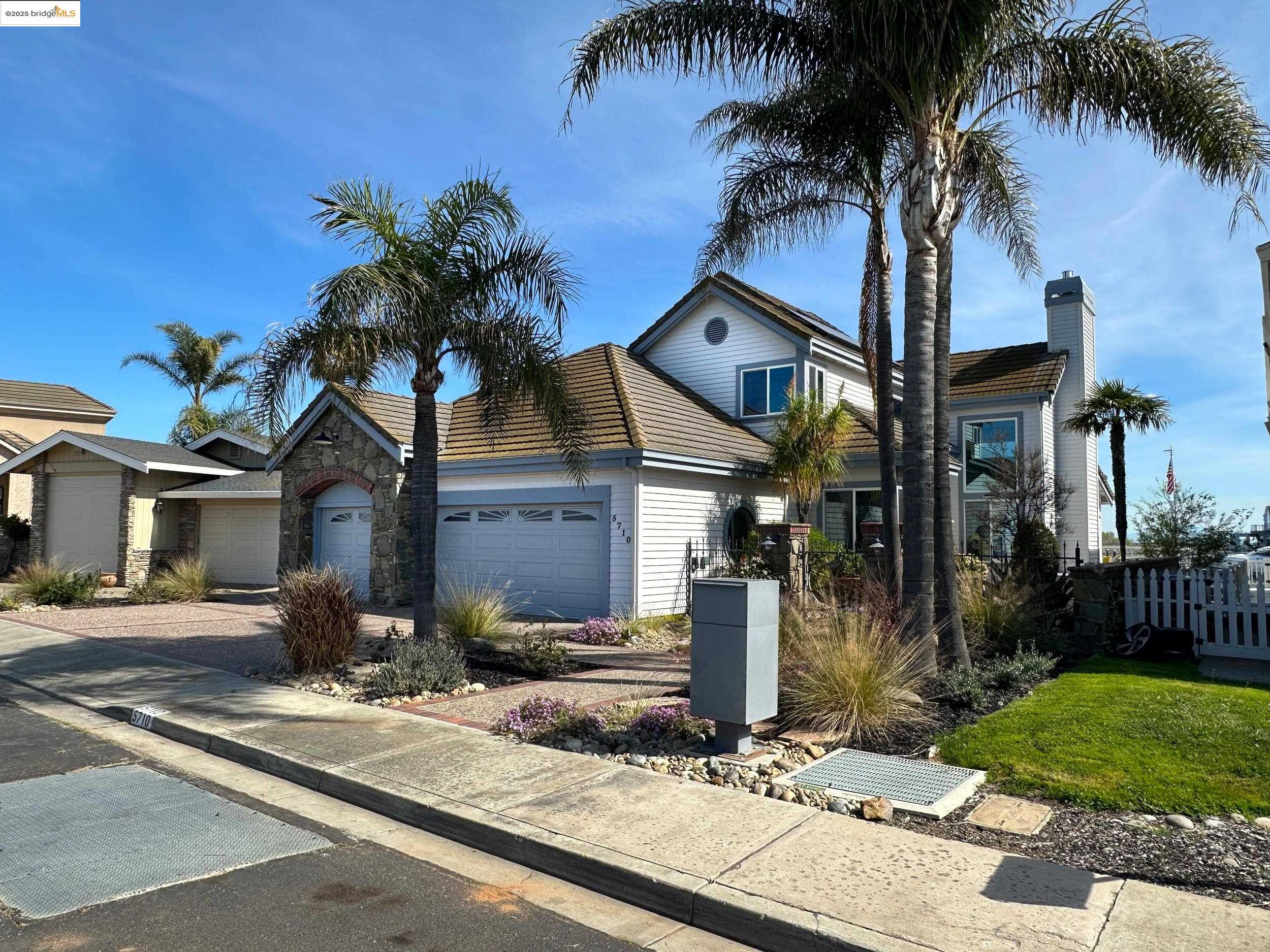 Detail Gallery Image 1 of 1 For 5710 Beaver Ln, Discovery Bay,  CA 94505 - 3 Beds | 3/1 Baths