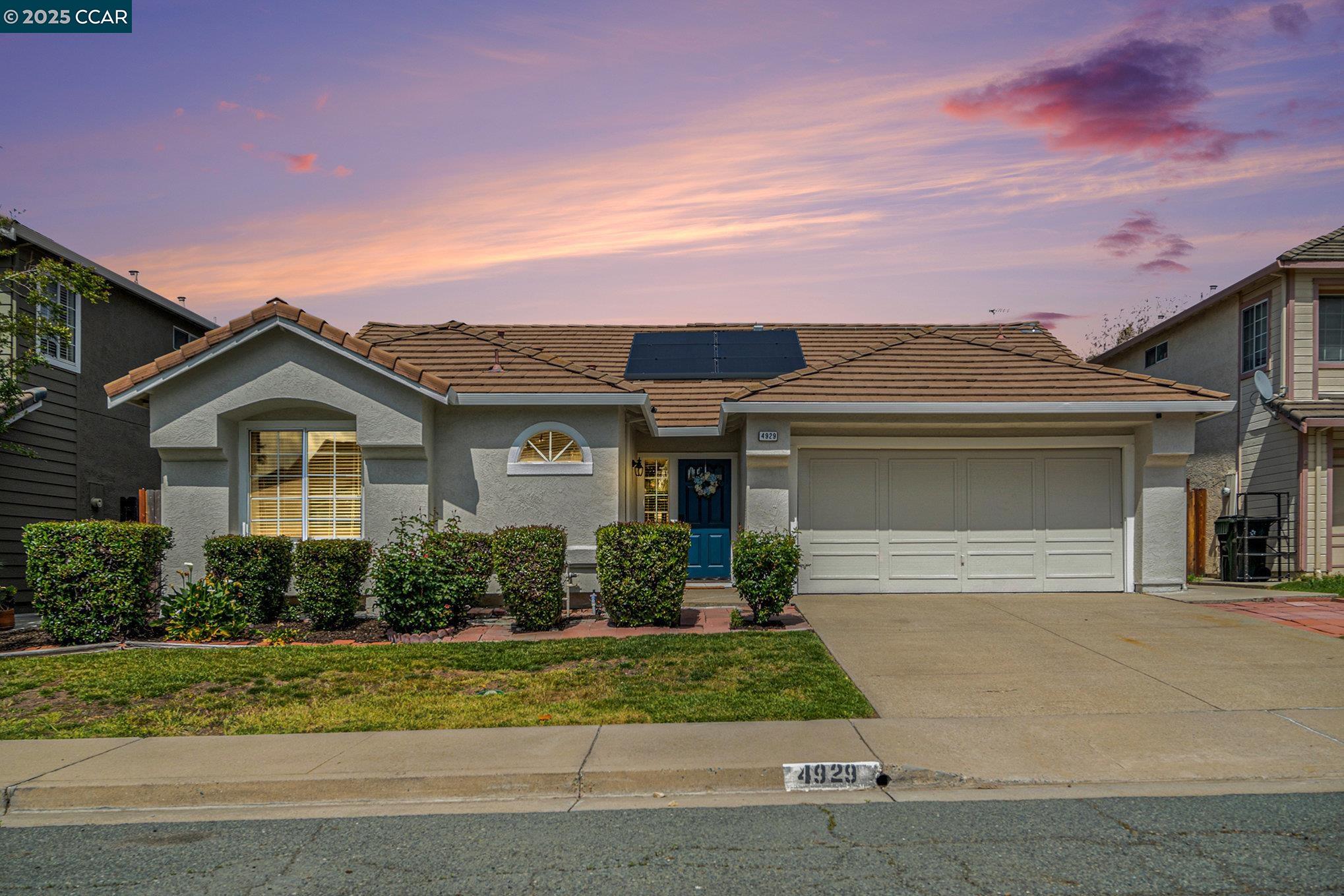 Detail Gallery Image 1 of 1 For 4929 Parkgreen Cir, Antioch,  CA 94531 - 3 Beds | 2 Baths