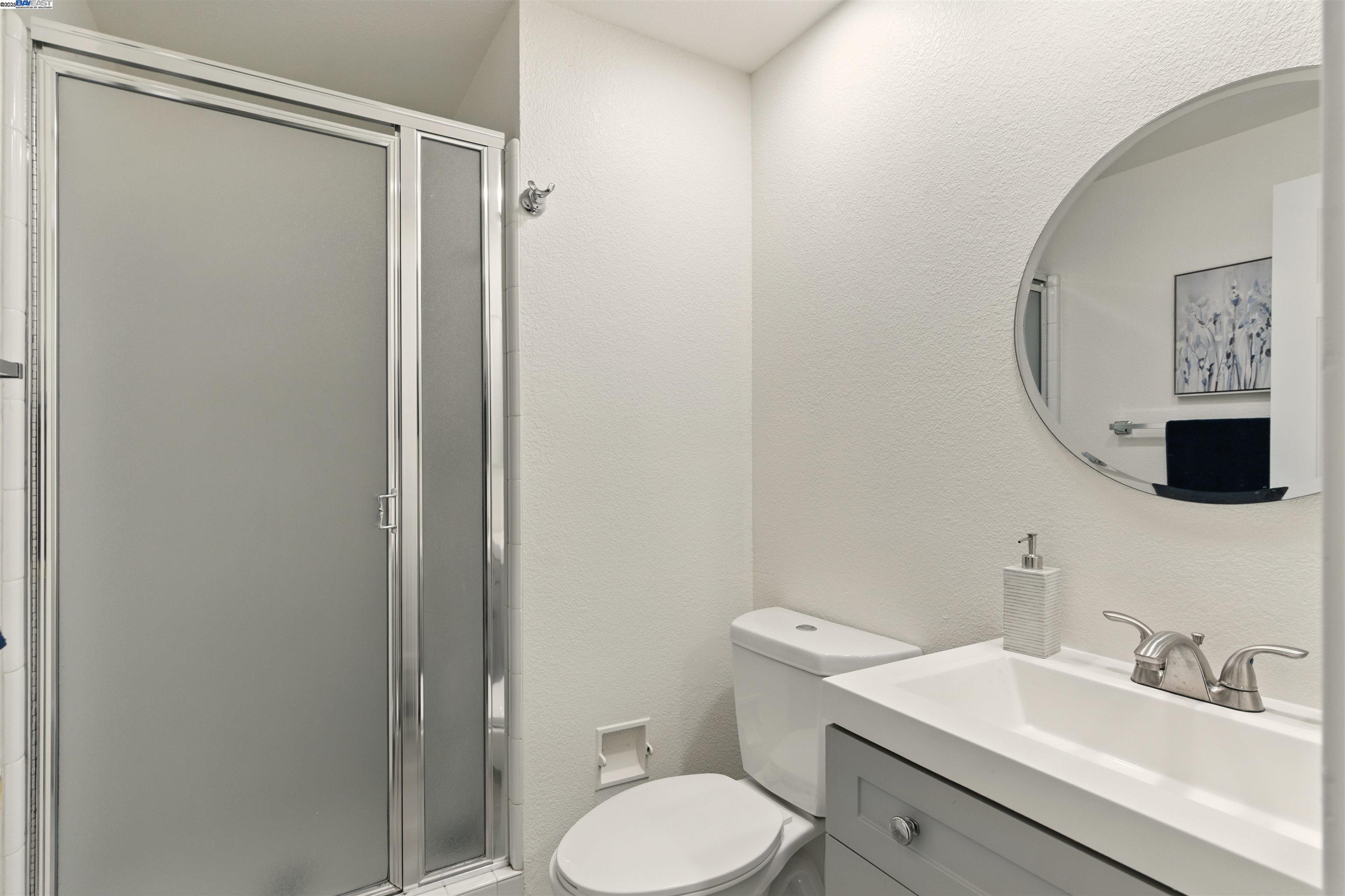 Detail Gallery Image 9 of 34 For 33243 Sunriver Cmn, Fremont,  CA 94555 - 4 Beds | 3 Baths