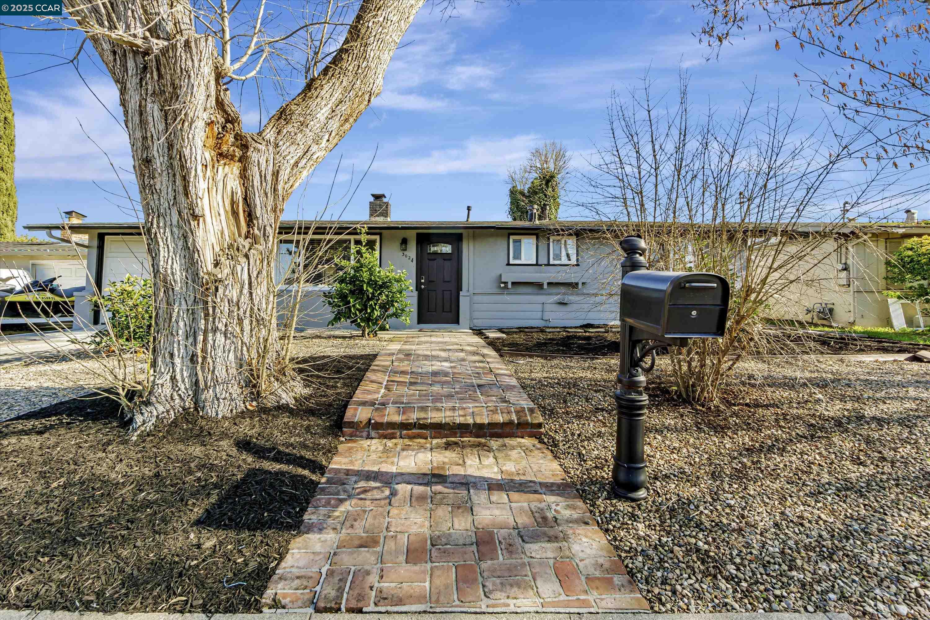 Detail Gallery Image 1 of 45 For 3024 Justin Way, Concord,  CA 94520 - 3 Beds | 2 Baths