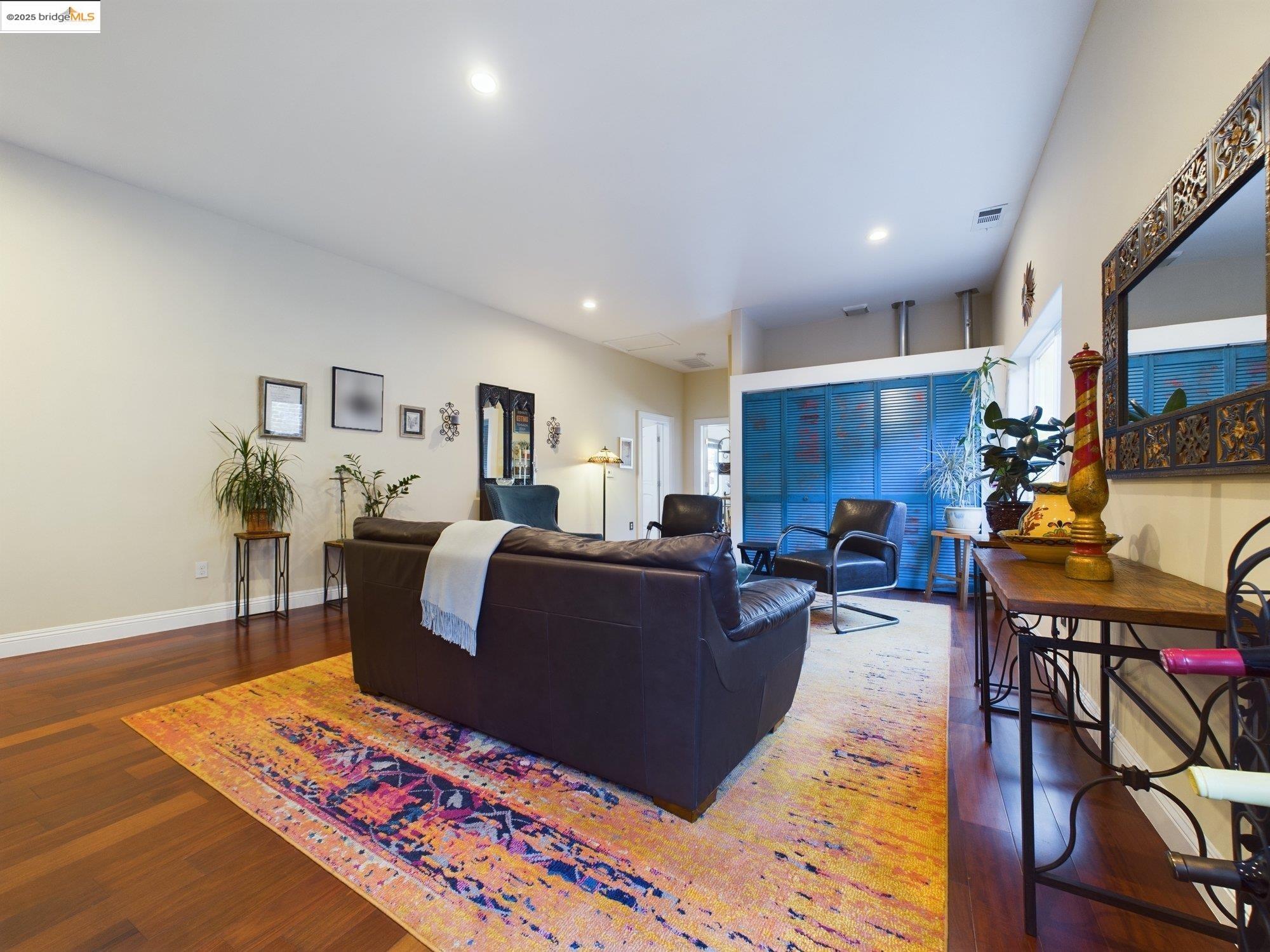 Detail Gallery Image 18 of 40 For 1488 14th St a,  Oakland,  CA 94607 - 2 Beds | 1 Baths